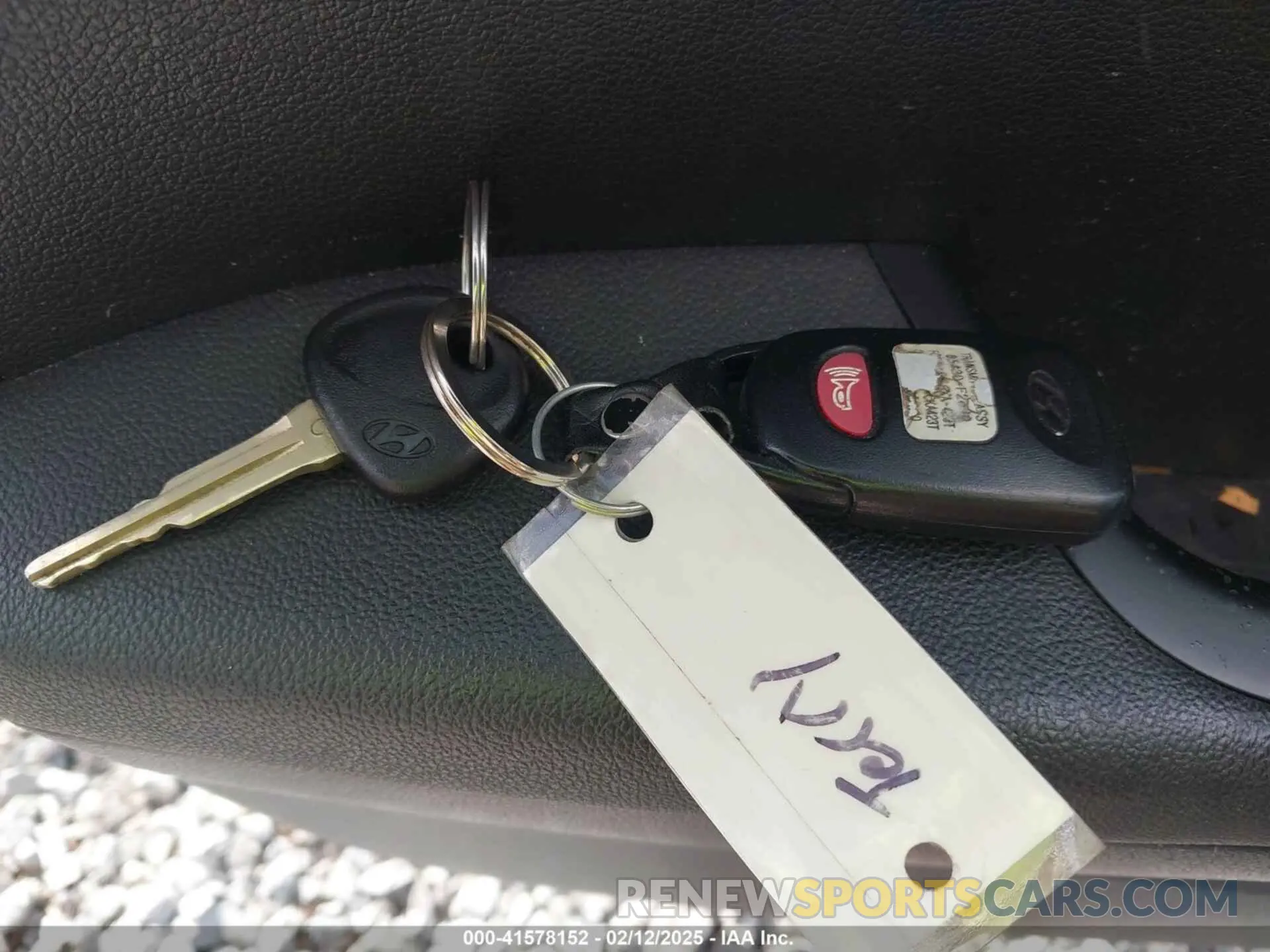 11 Photograph of a damaged car KMHD74LF7KU867679 HYUNDAI ELANTRA 2019