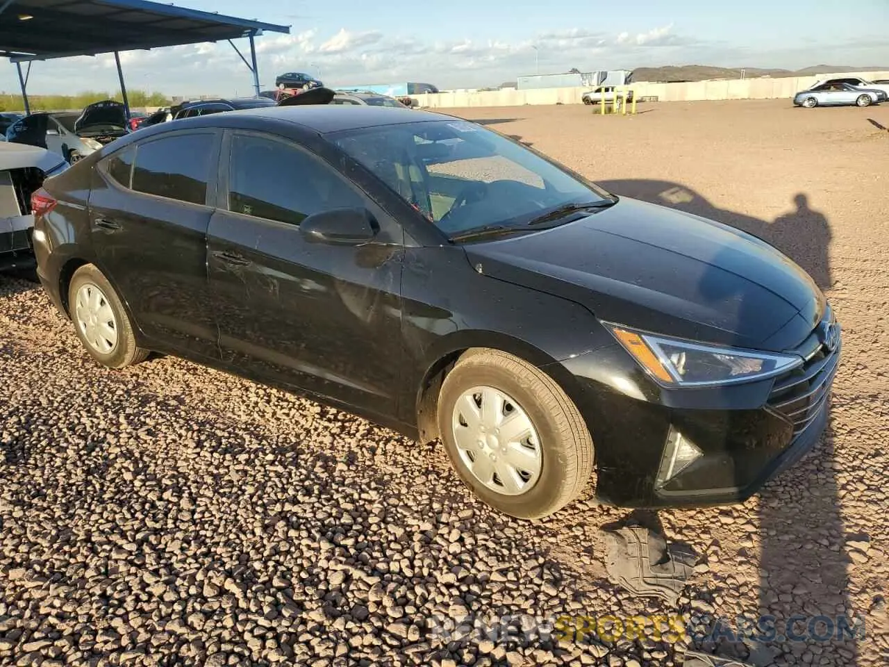 4 Фотография поврежденного автомобиля KMHD74LF7KU888922 HYUNDAI ELANTRA 2019