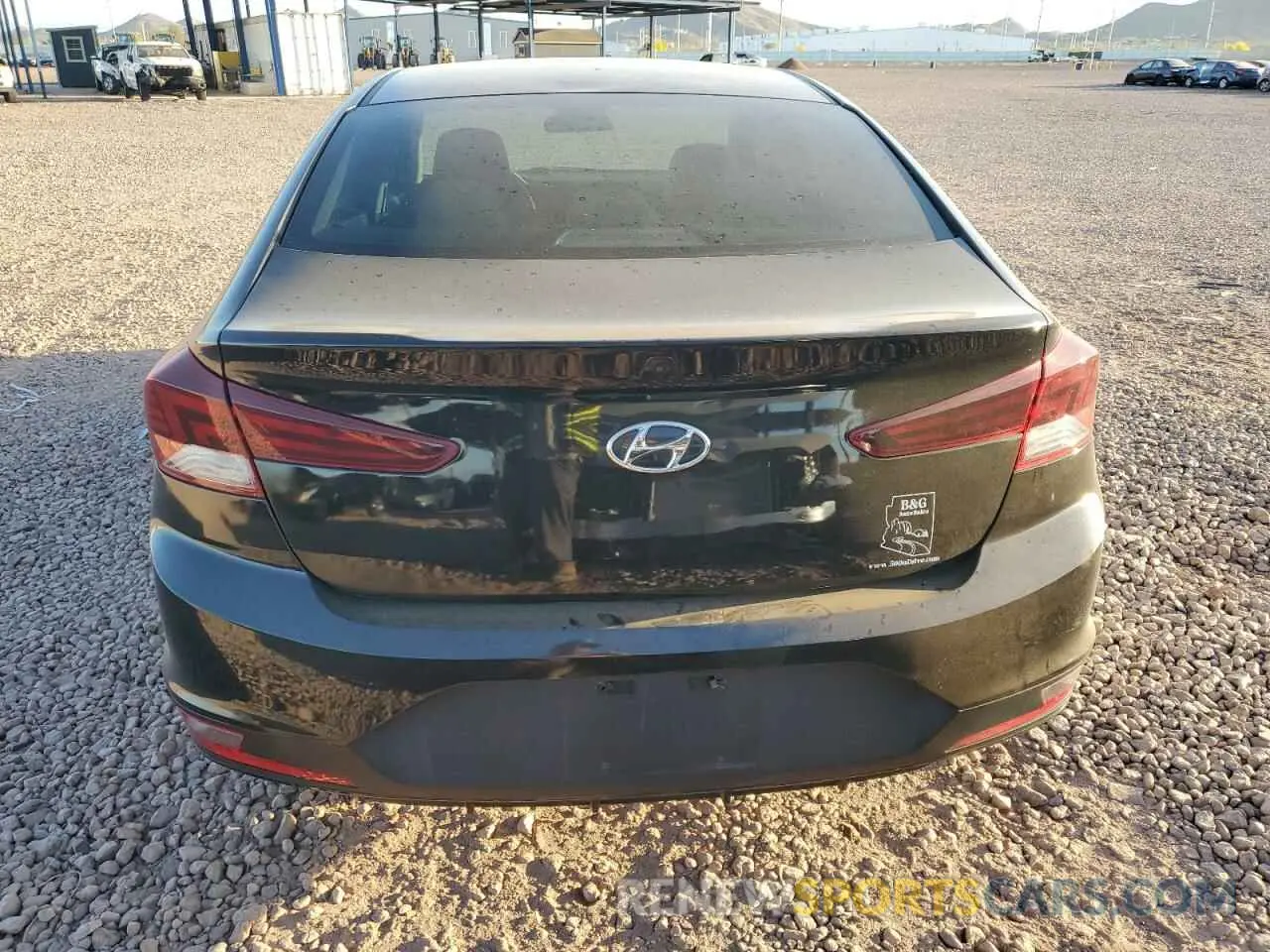 6 Фотография поврежденного автомобиля KMHD74LF7KU888922 HYUNDAI ELANTRA 2019