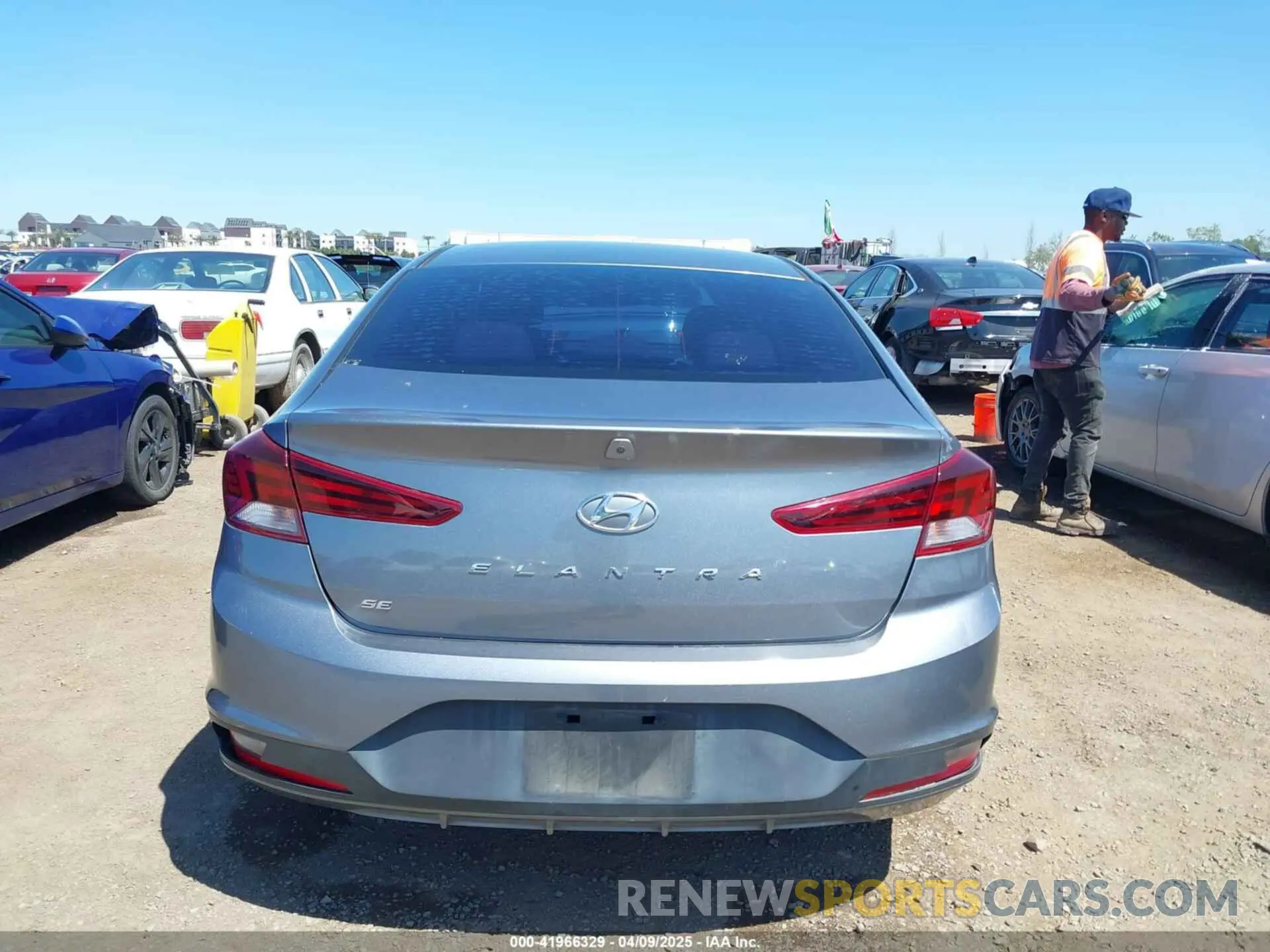 16 Фотография поврежденного автомобиля KMHD74LFXKU827774 HYUNDAI ELANTRA 2019