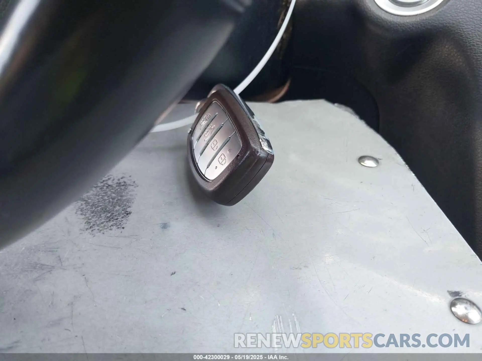 11 Photograph of a damaged car KMHD84LF0KU761622 HYUNDAI ELANTRA 2019