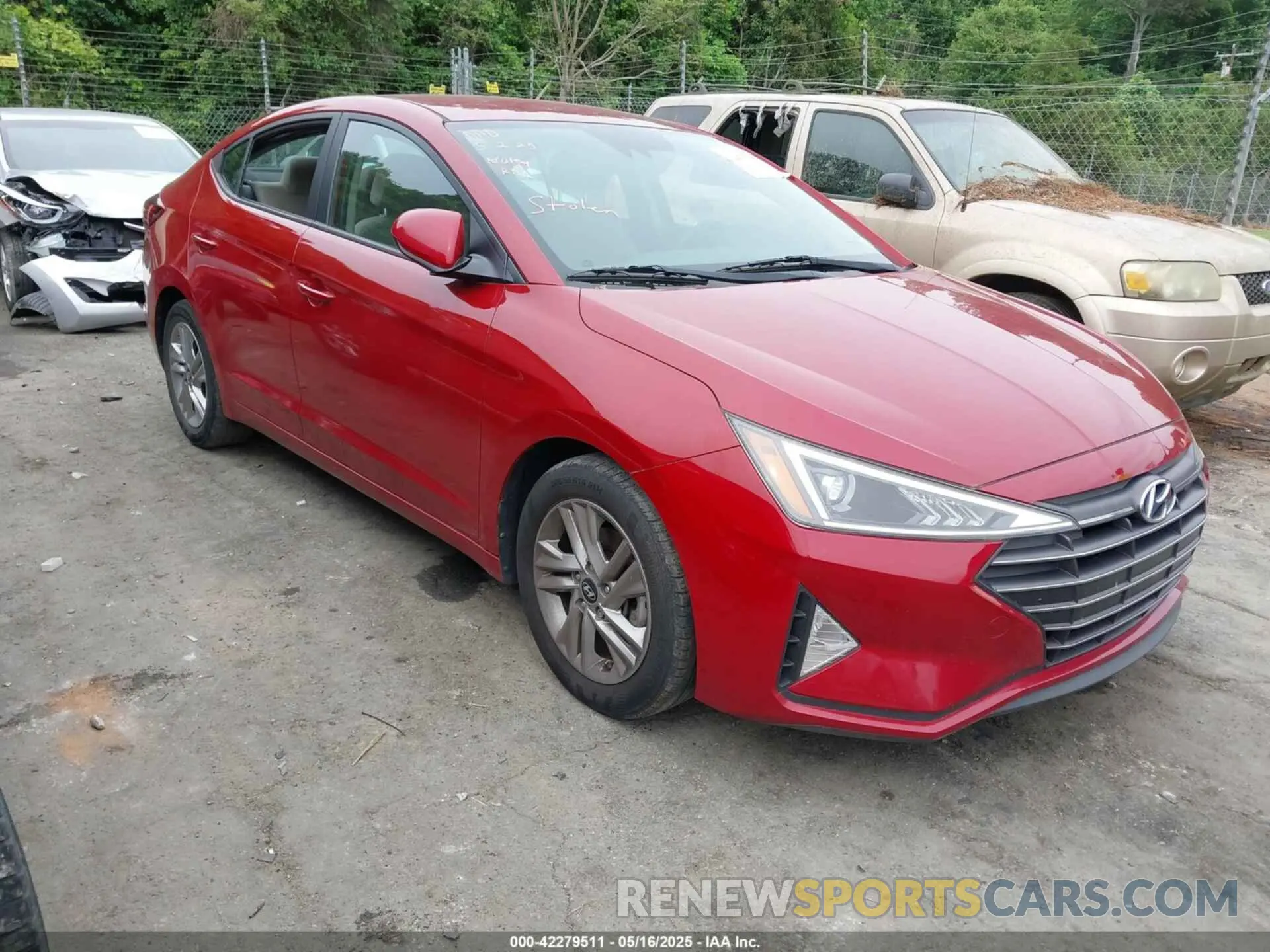 1 Photograph of a damaged car KMHD84LF0KU764701 HYUNDAI ELANTRA 2019