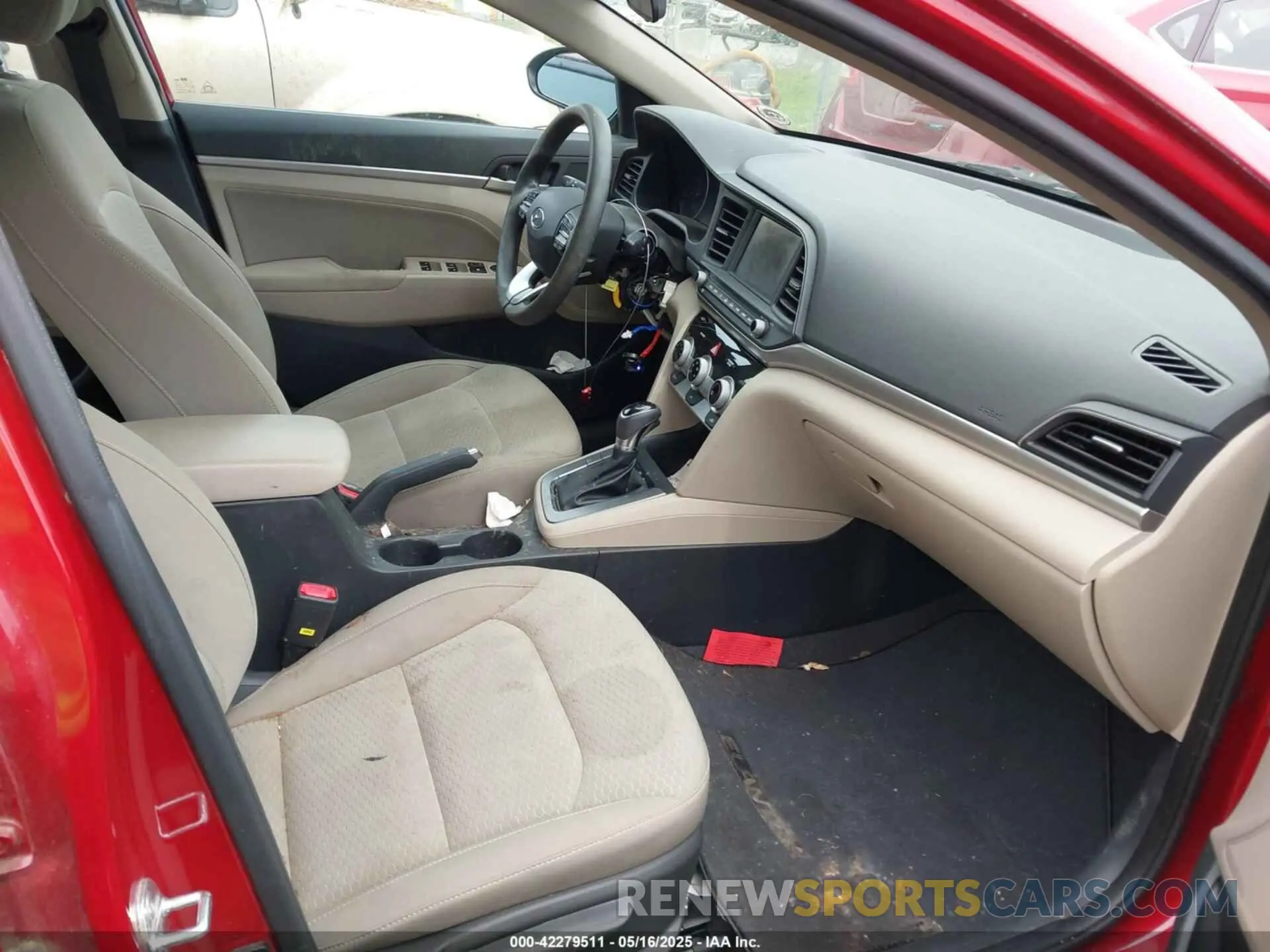 5 Photograph of a damaged car KMHD84LF0KU764701 HYUNDAI ELANTRA 2019