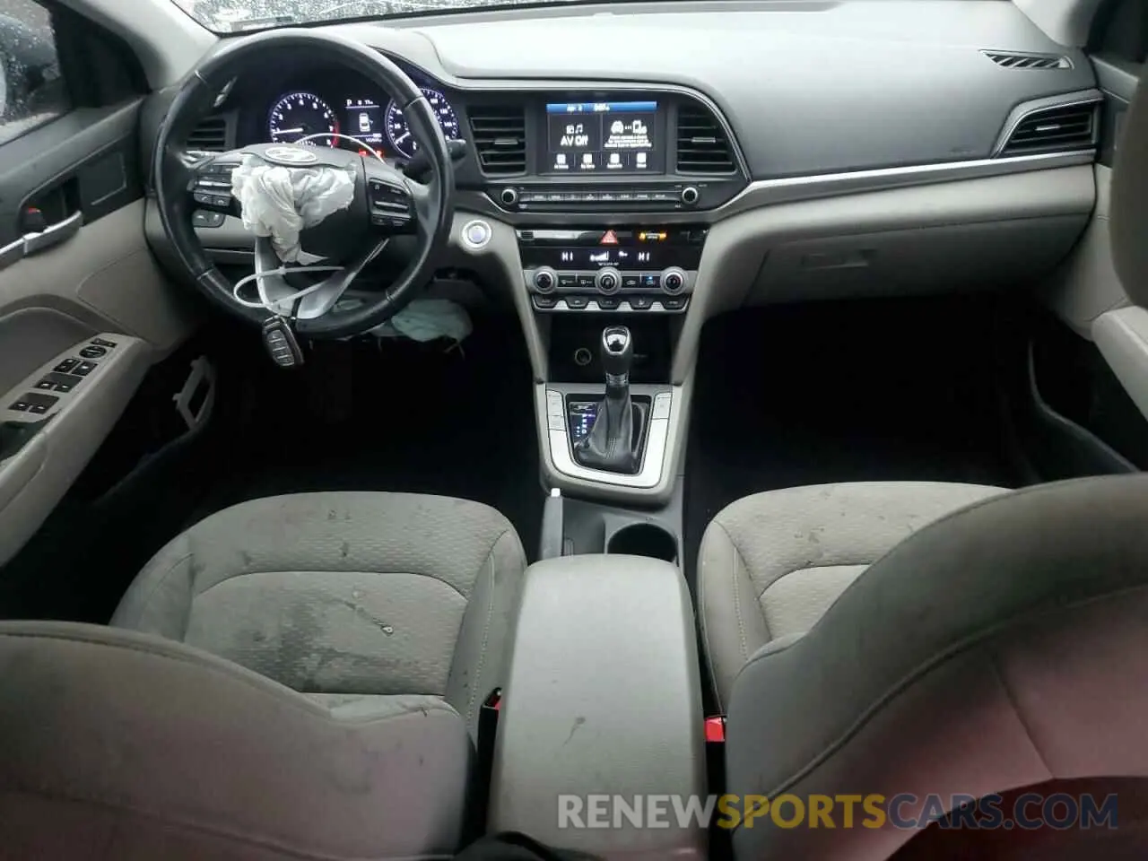 8 Photograph of a damaged car KMHD84LF0KU764875 HYUNDAI ELANTRA 2019