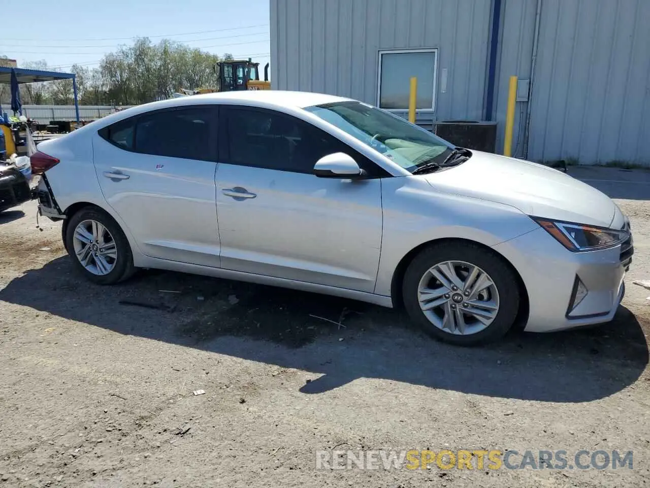 4 Photograph of a damaged car KMHD84LF0KU846072 HYUNDAI ELANTRA 2019