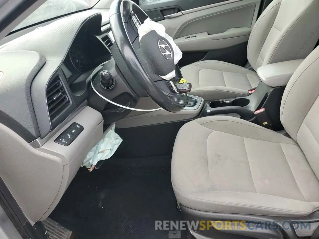 7 Фотография поврежденного автомобиля KMHD84LF0KU887334 HYUNDAI ELANTRA 2019