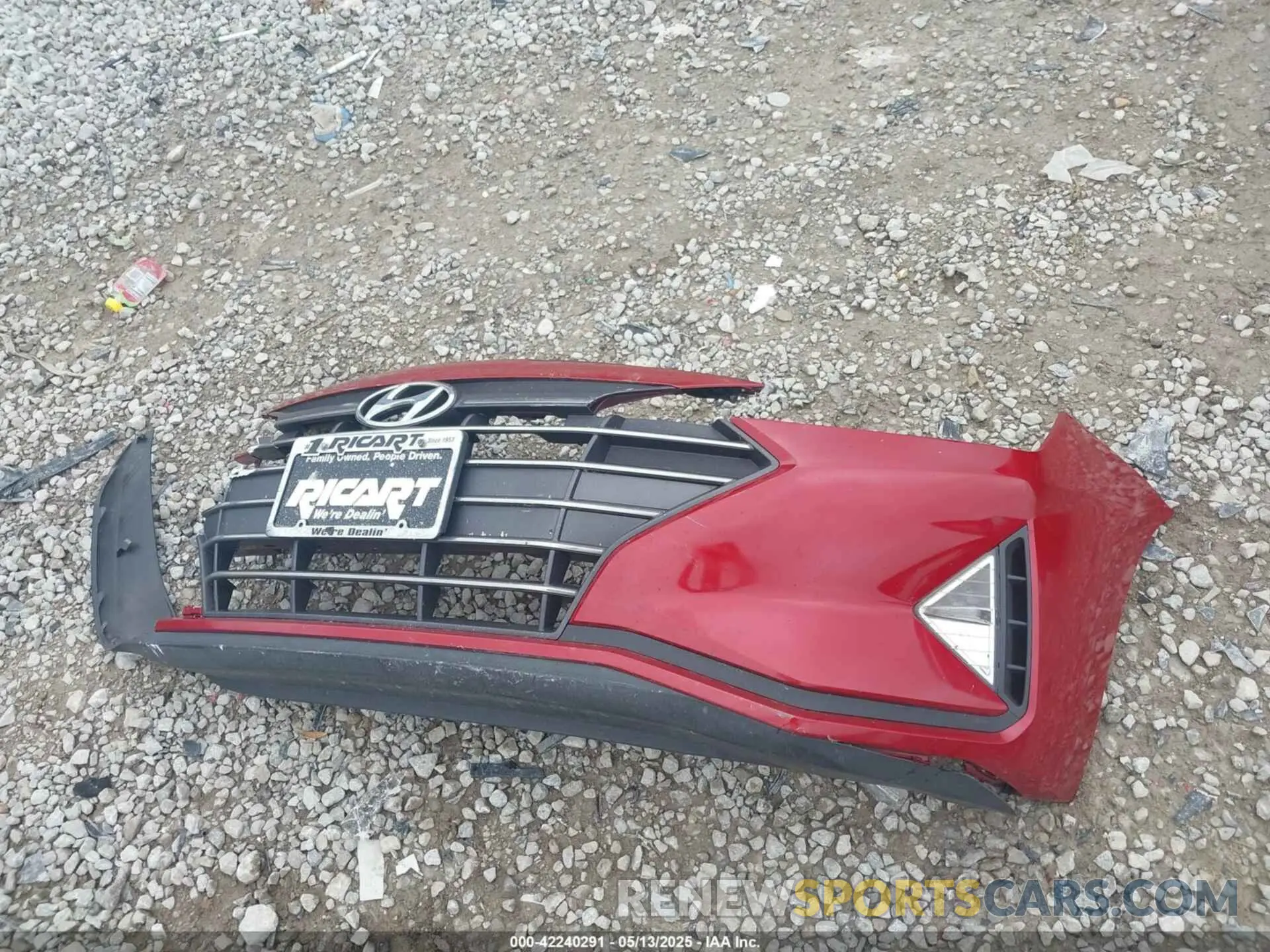 12 Photograph of a damaged car KMHD84LF1KU763668 HYUNDAI ELANTRA 2019