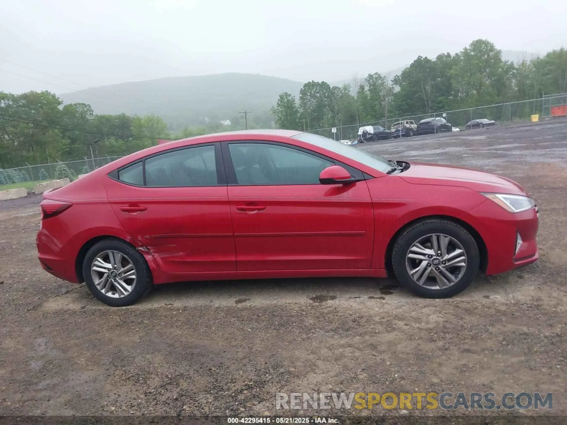 13 Photograph of a damaged car KMHD84LF1KU787565 HYUNDAI ELANTRA 2019