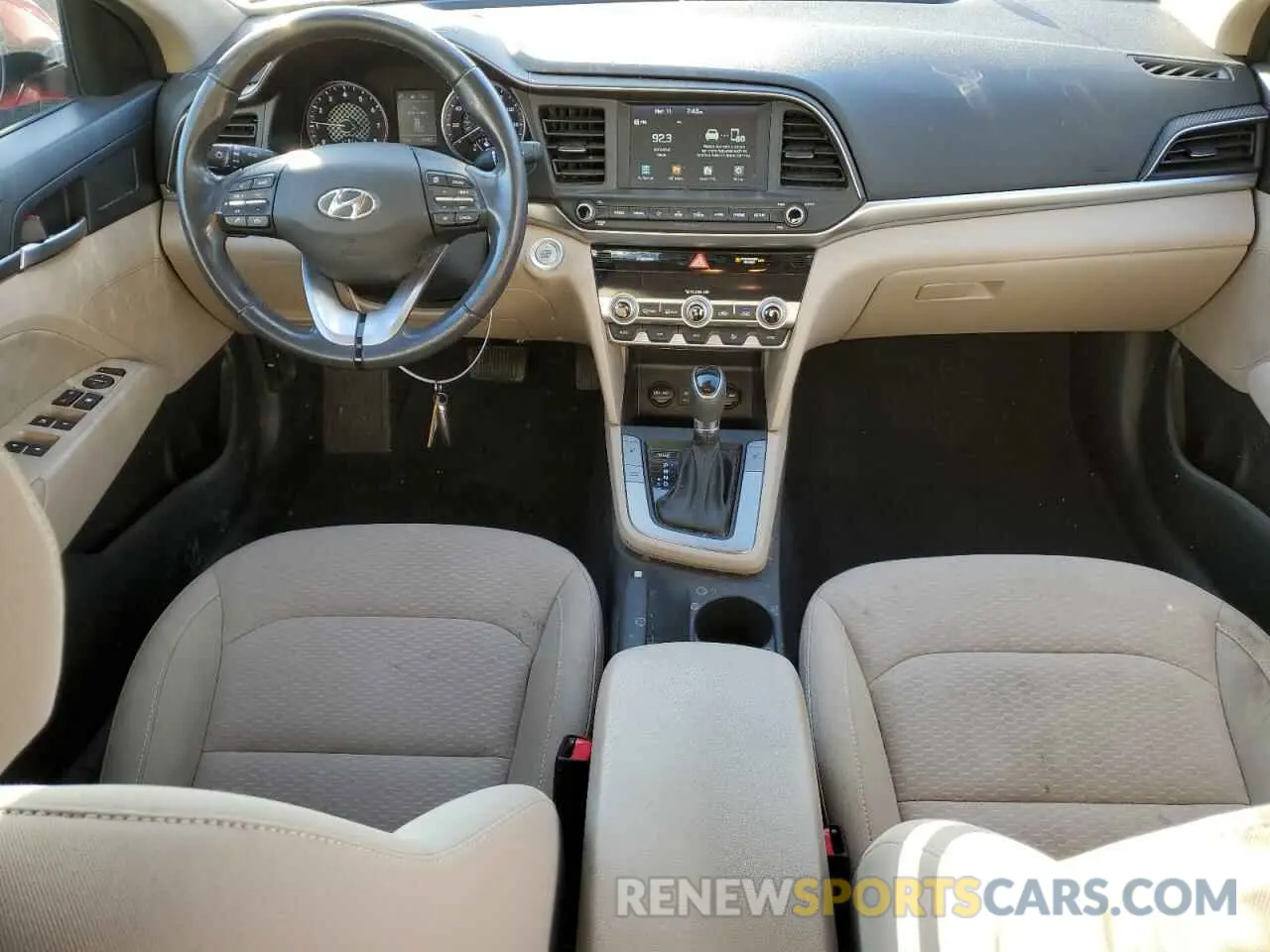8 Фотография поврежденного автомобиля KMHD84LF1KU886757 HYUNDAI ELANTRA 2019