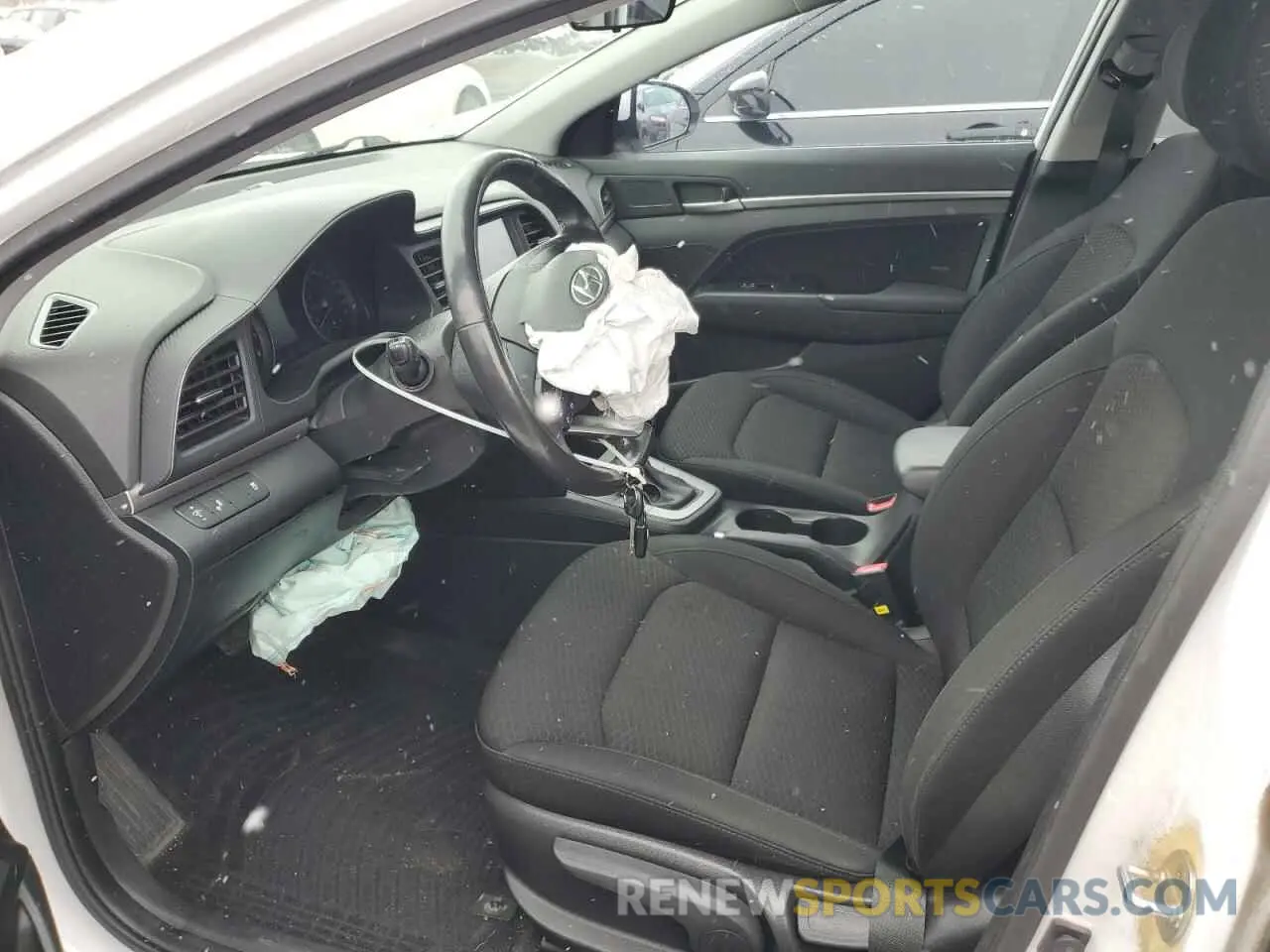 7 Photograph of a damaged car KMHD84LF2KU736107 HYUNDAI ELANTRA 2019