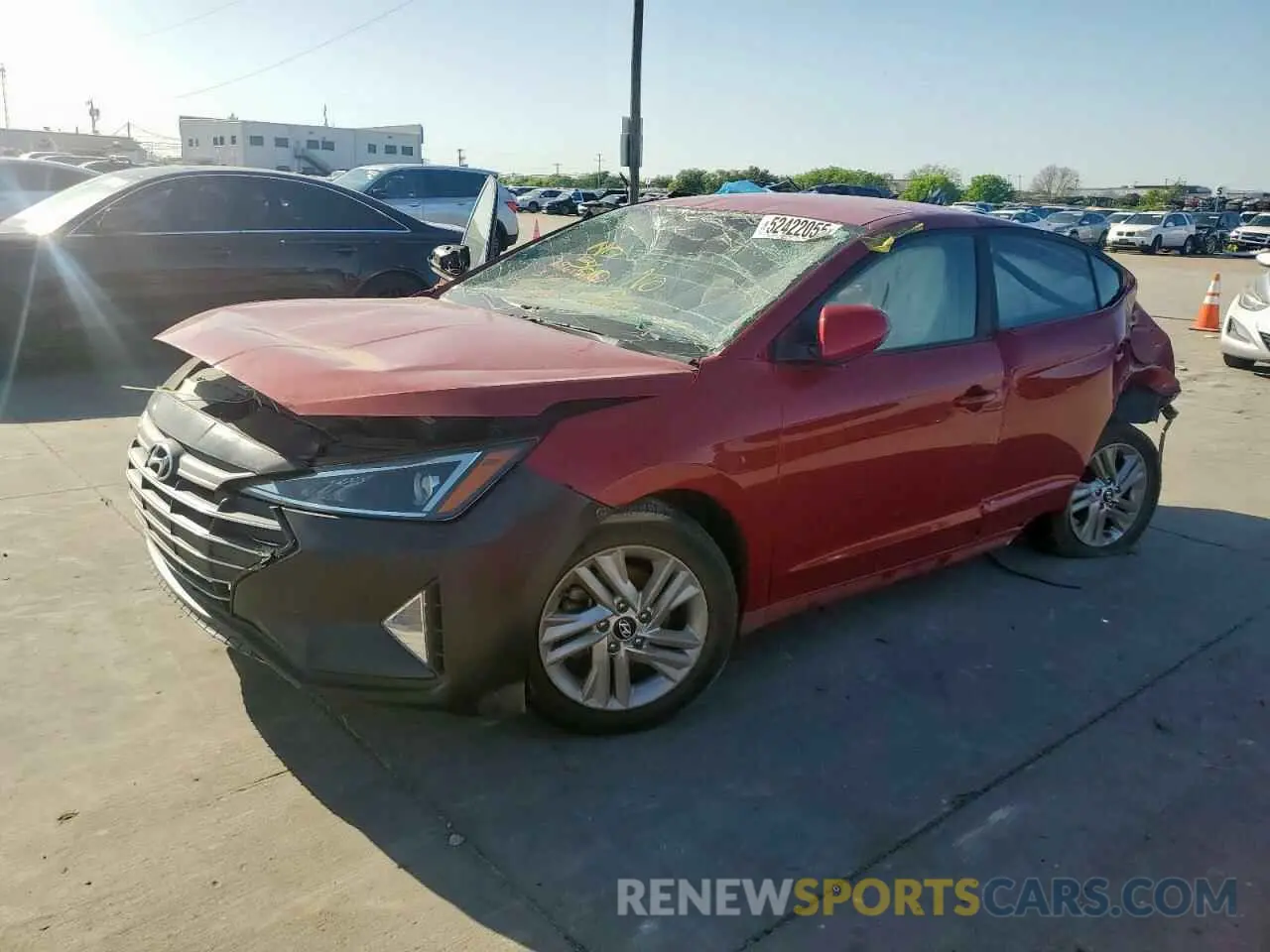 1 Фотография поврежденного автомобиля KMHD84LF2KU773593 HYUNDAI ELANTRA 2019