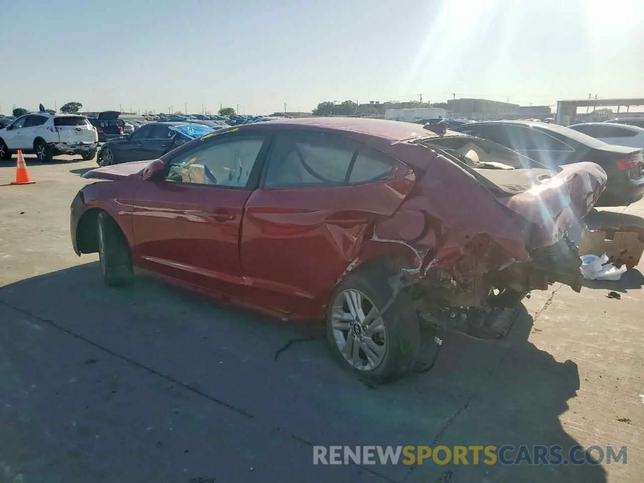 2 Фотография поврежденного автомобиля KMHD84LF2KU773593 HYUNDAI ELANTRA 2019