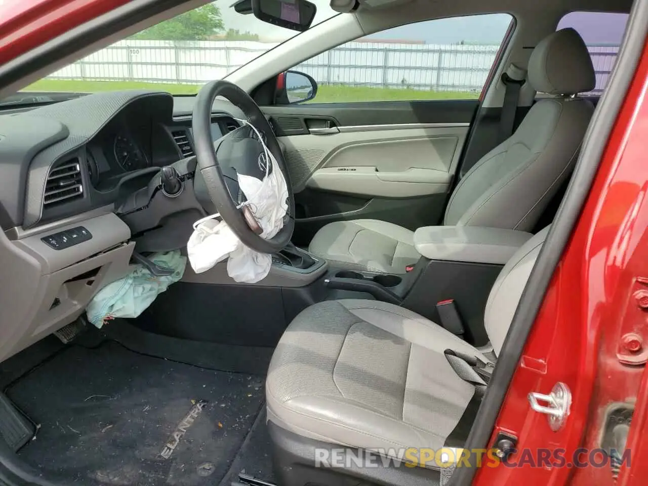 7 Photograph of a damaged car KMHD84LF2KU793584 HYUNDAI ELANTRA 2019
