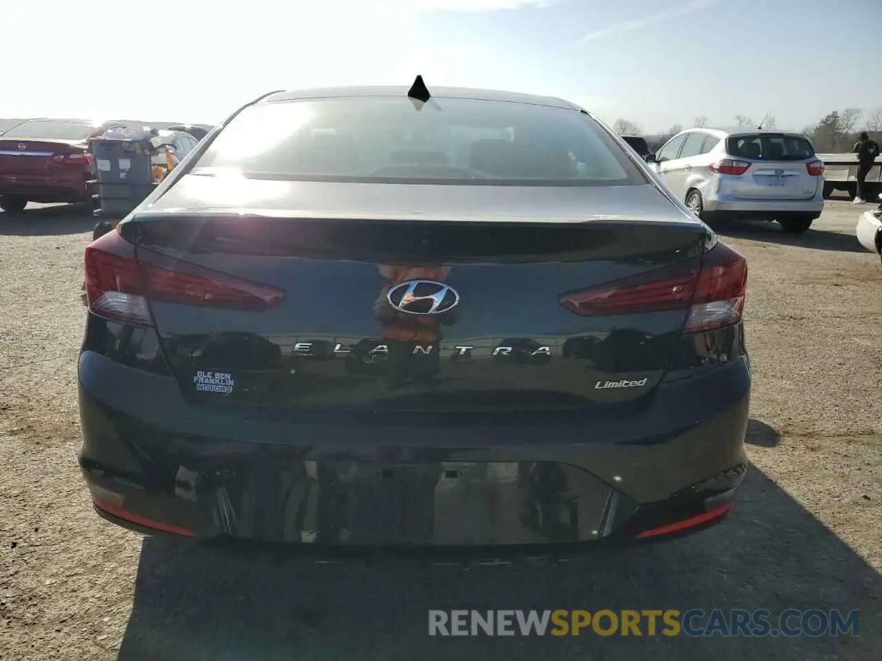 6 Фотография поврежденного автомобиля KMHD84LF2KU805913 HYUNDAI ELANTRA 2019