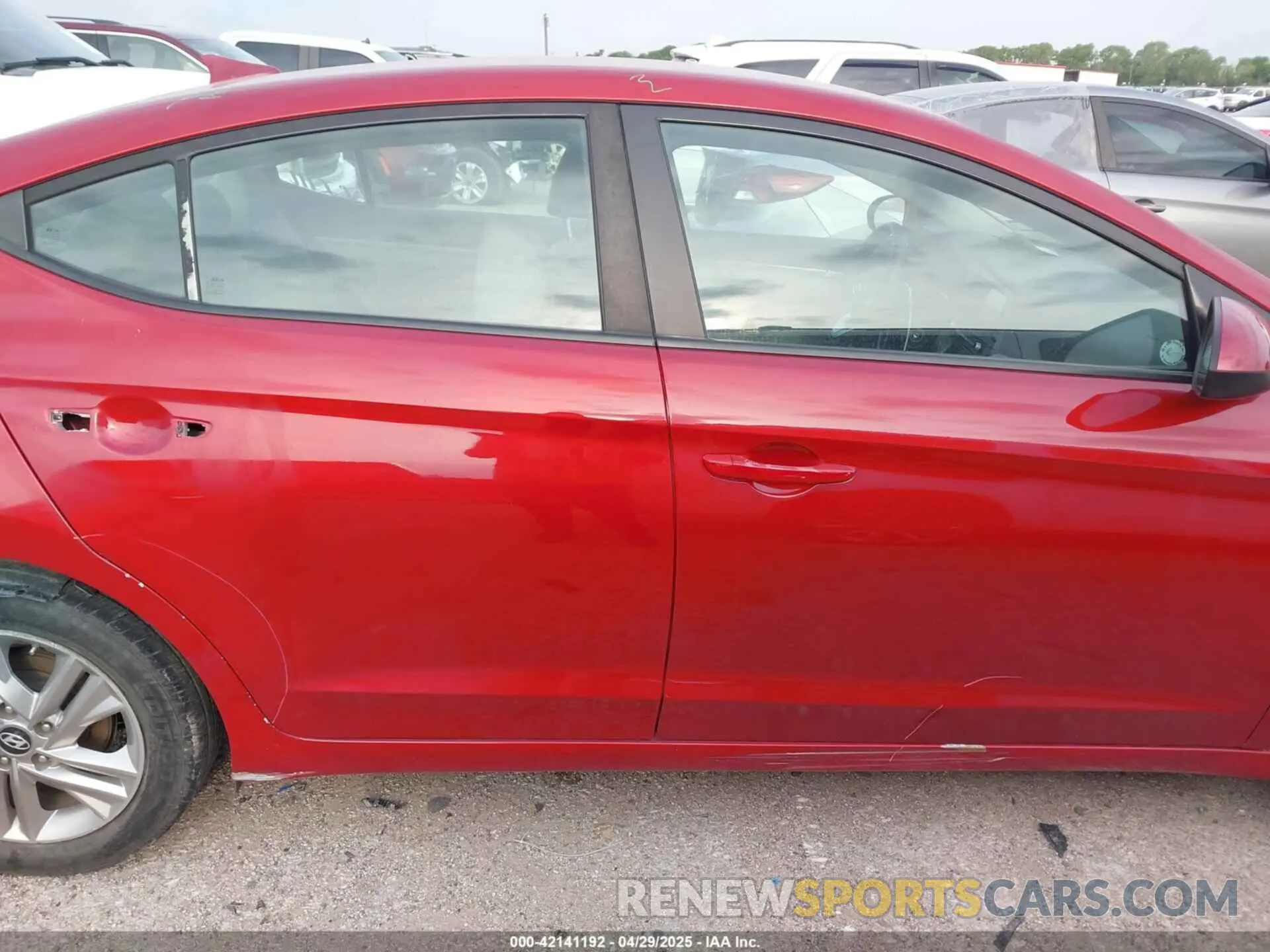 13 Photograph of a damaged car KMHD84LF3KU741672 HYUNDAI ELANTRA 2019