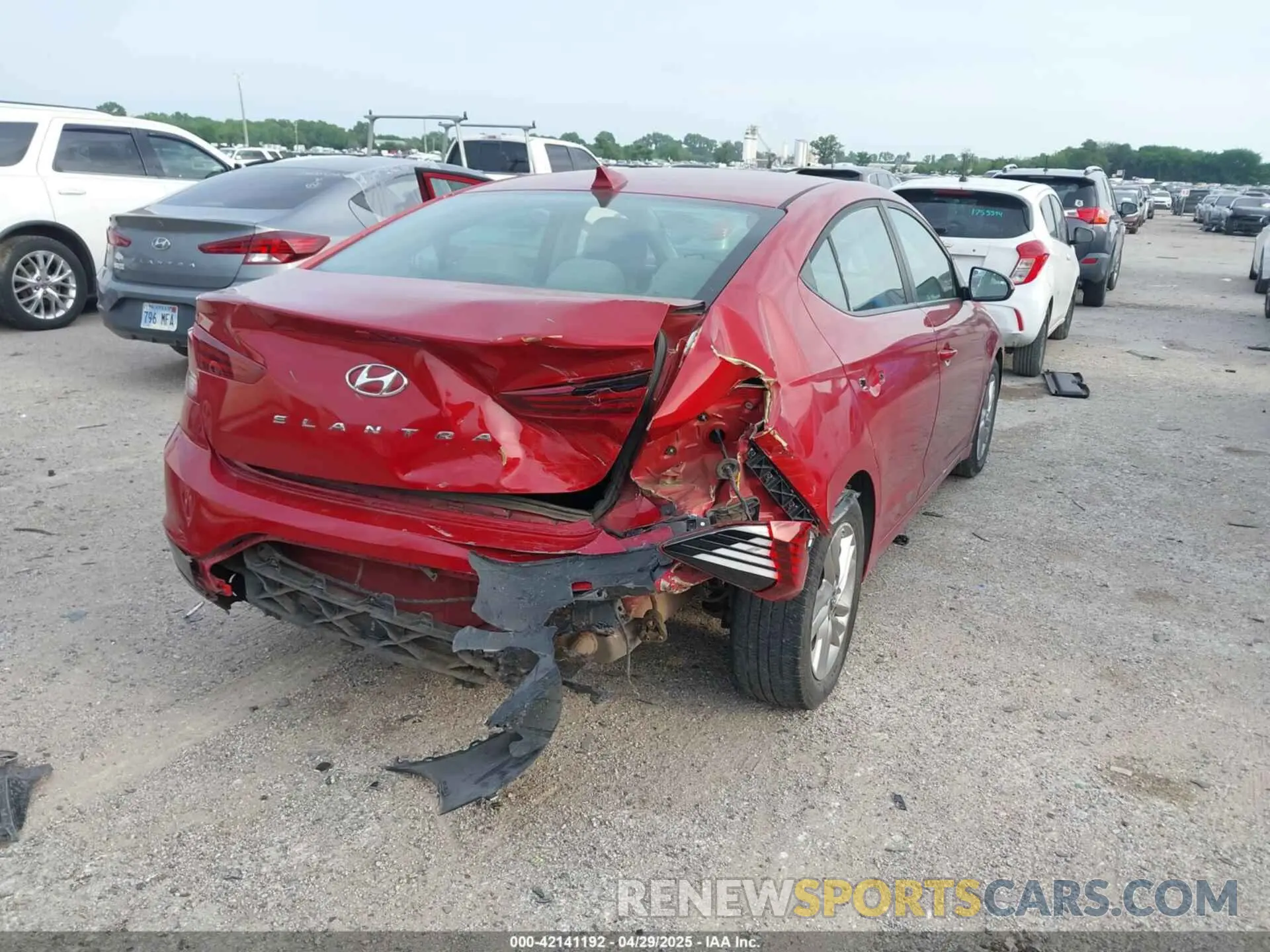 6 Photograph of a damaged car KMHD84LF3KU741672 HYUNDAI ELANTRA 2019