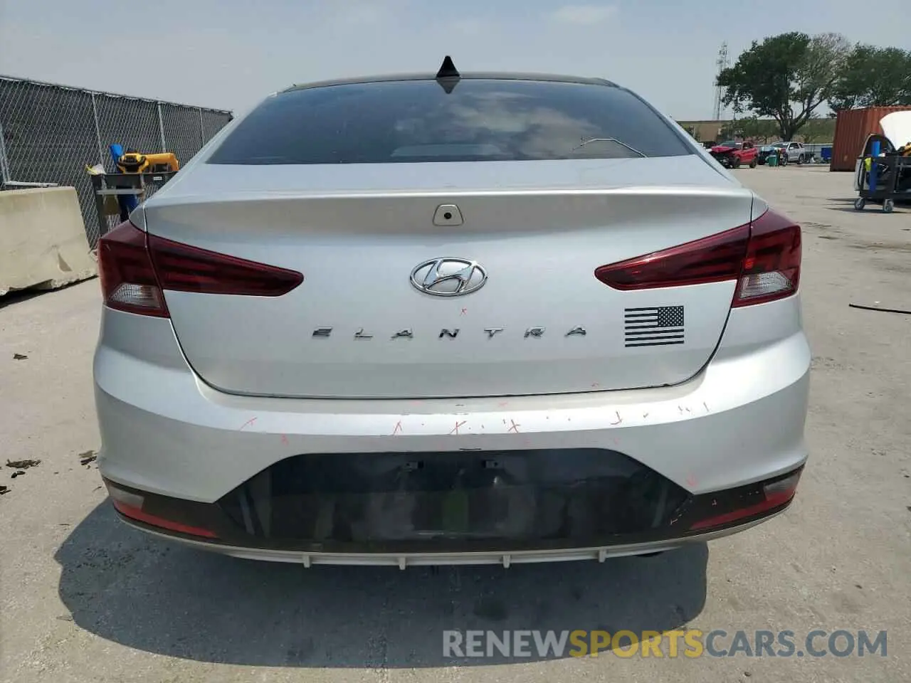6 Фотография поврежденного автомобиля KMHD84LF3KU759136 HYUNDAI ELANTRA 2019