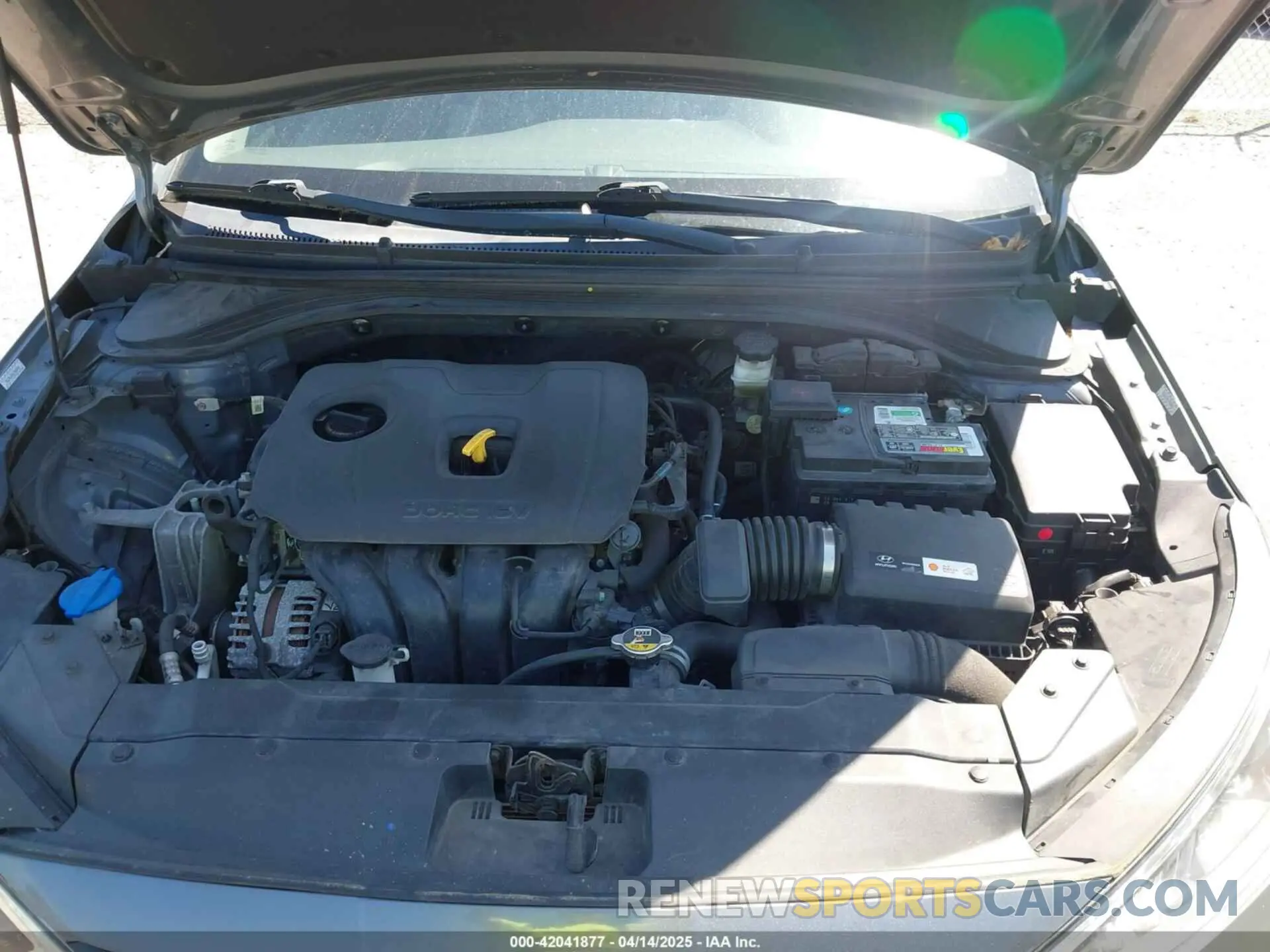 10 Фотография поврежденного автомобиля KMHD84LF3KU768726 HYUNDAI ELANTRA 2019
