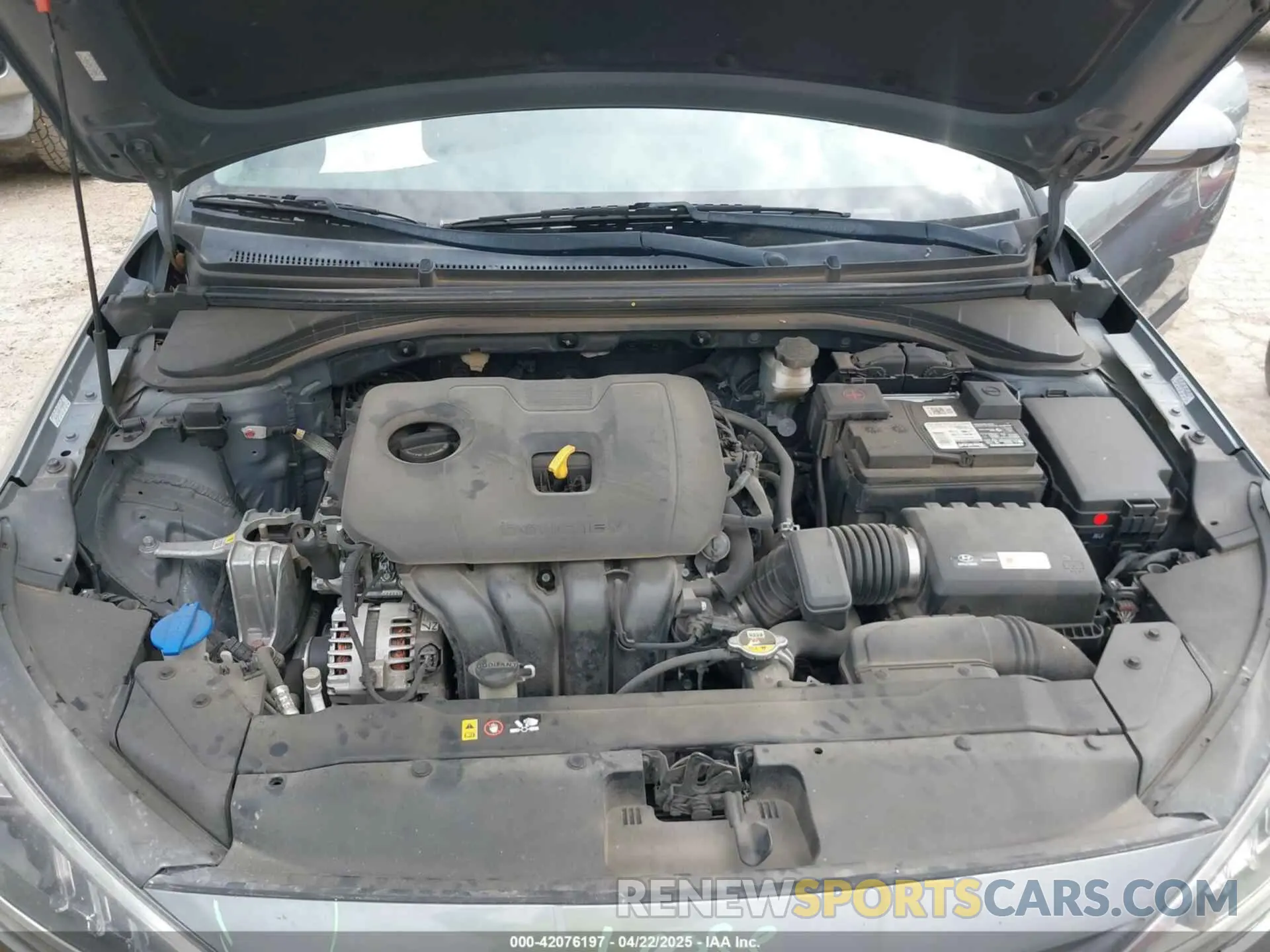 10 Фотография поврежденного автомобиля KMHD84LF3KU772775 HYUNDAI ELANTRA 2019
