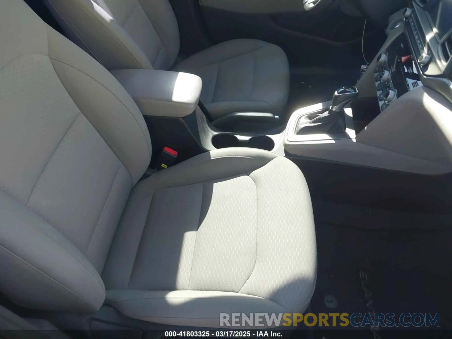 5 Photograph of a damaged car KMHD84LF3KU806116 HYUNDAI ELANTRA 2019