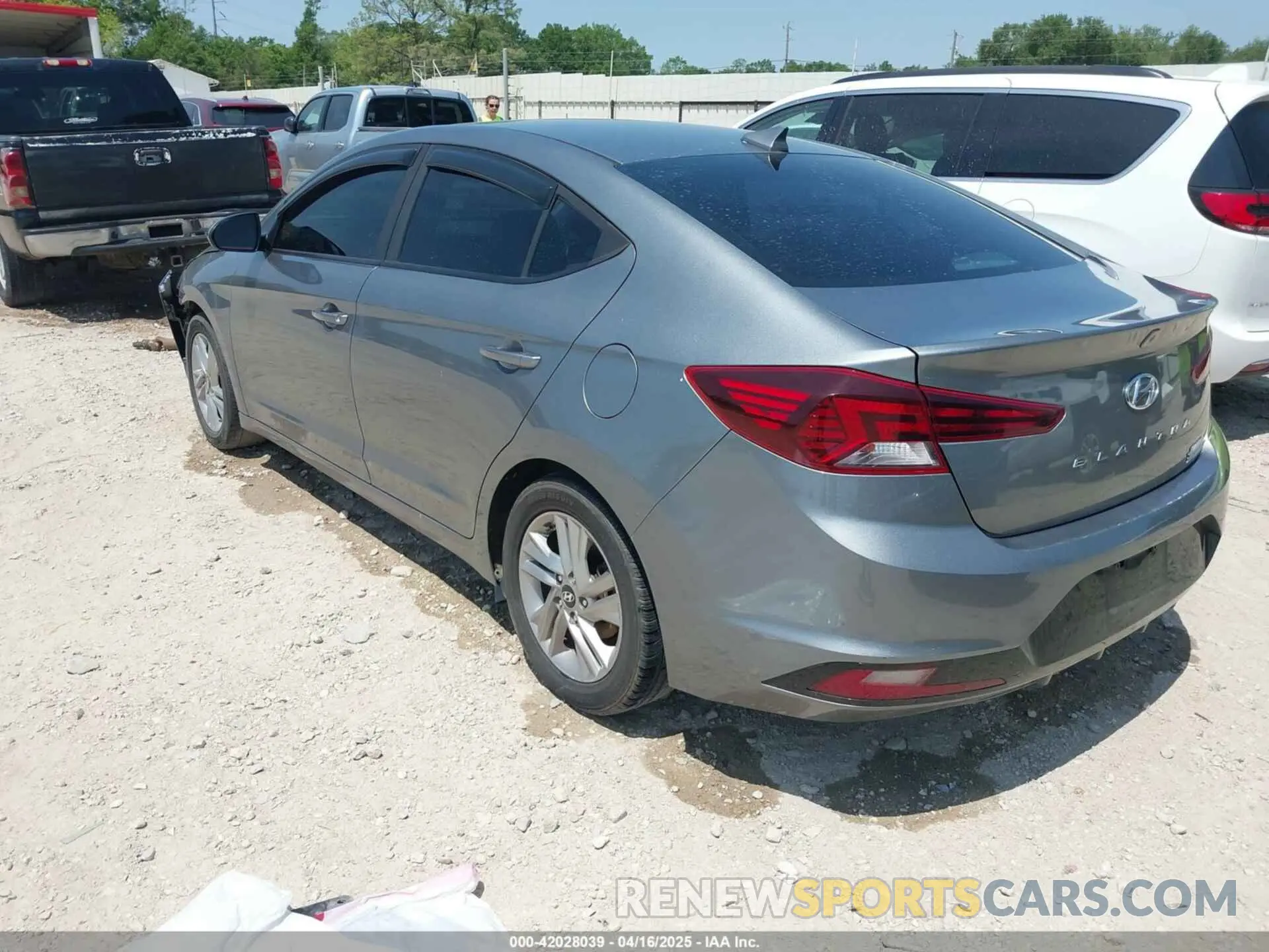 3 Photograph of a damaged car KMHD84LF4KU749229 HYUNDAI ELANTRA 2019