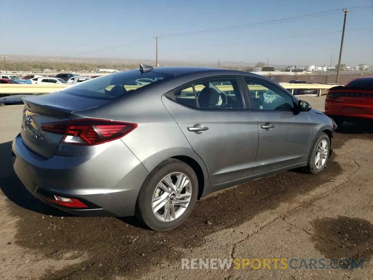 3 Фотография поврежденного автомобиля KMHD84LF4KU772655 HYUNDAI ELANTRA 2019