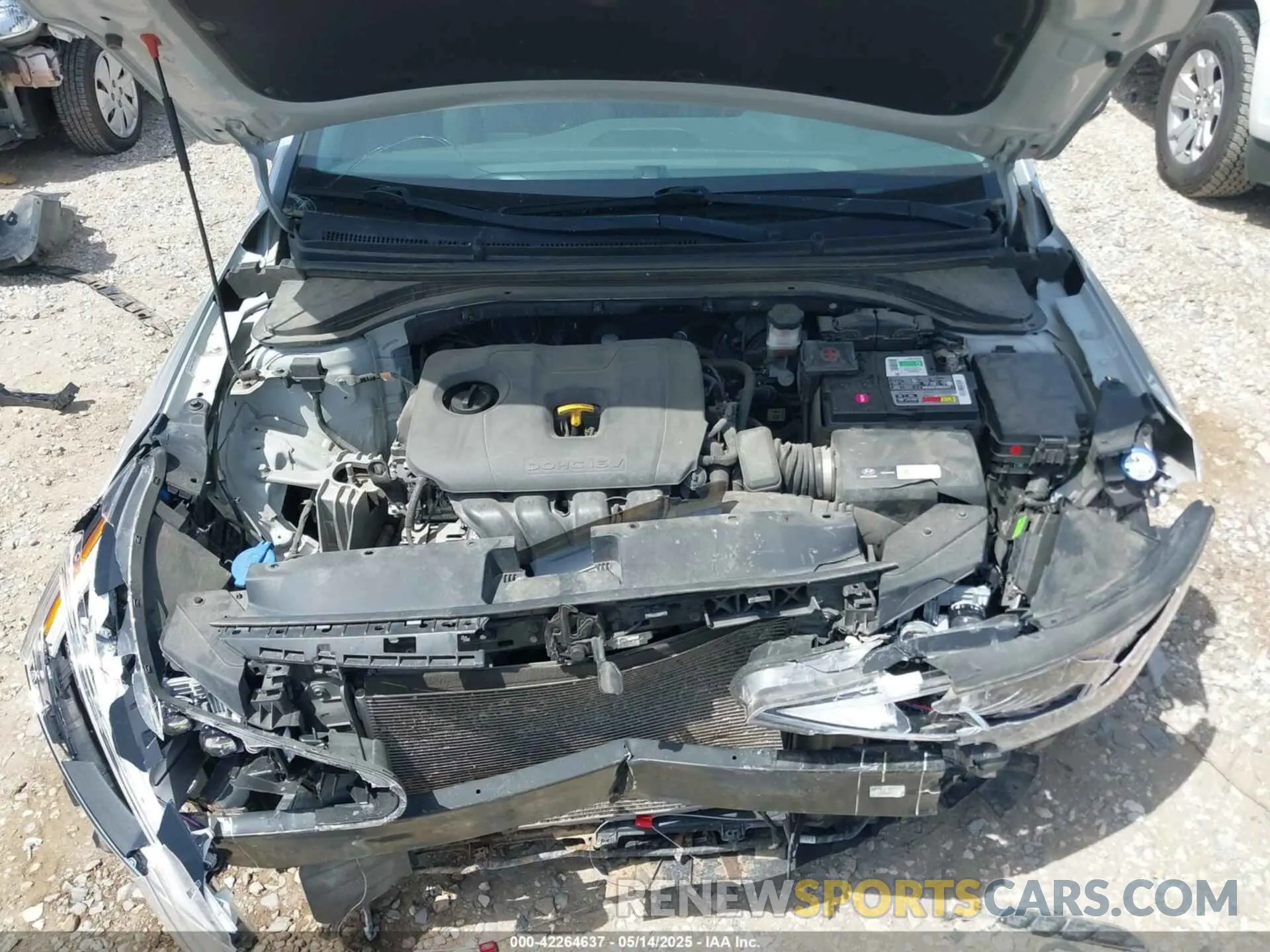 10 Photograph of a damaged car KMHD84LF4KU864915 HYUNDAI ELANTRA 2019