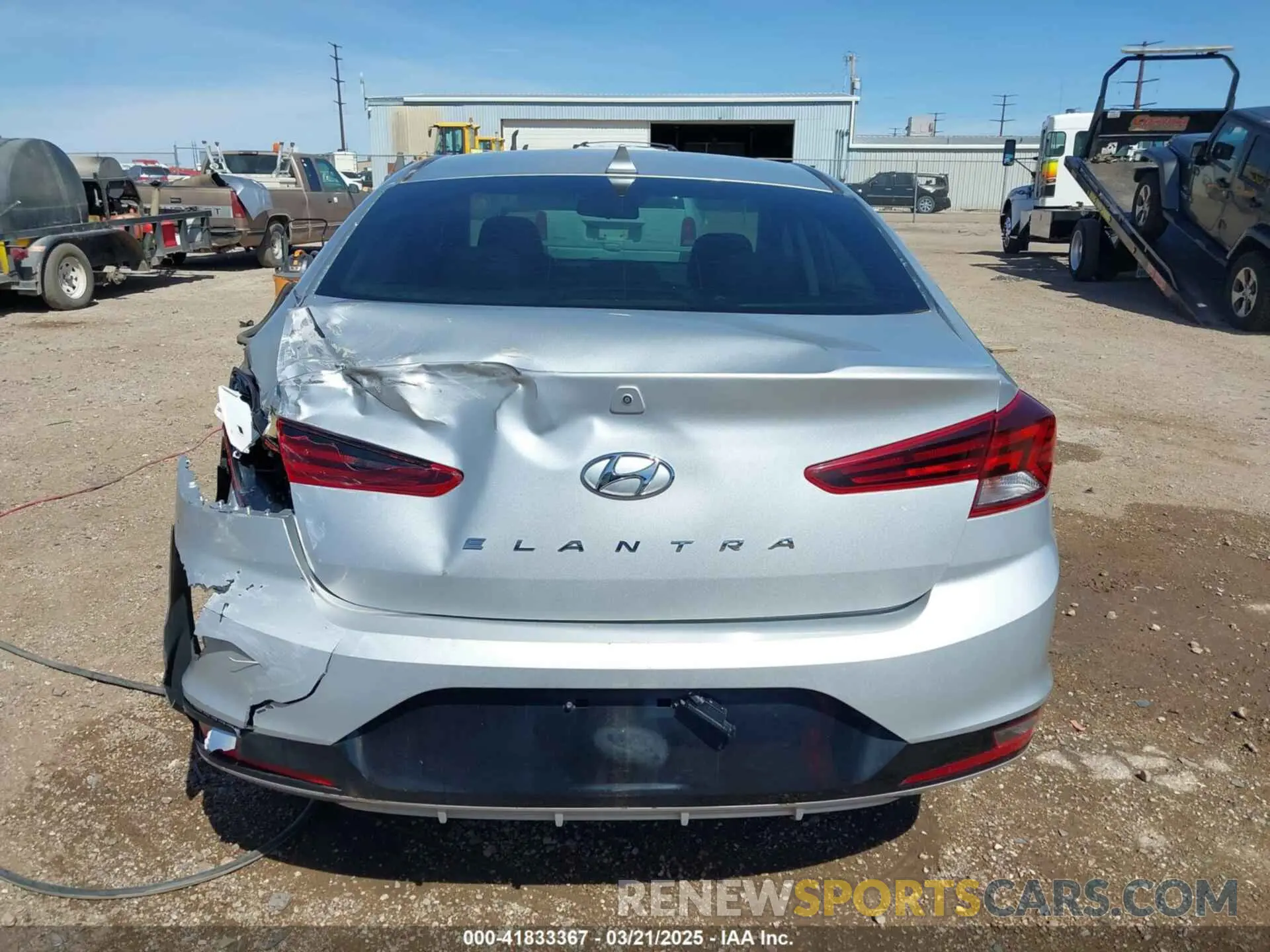 16 Photograph of a damaged car KMHD84LF5KU753192 HYUNDAI ELANTRA 2019