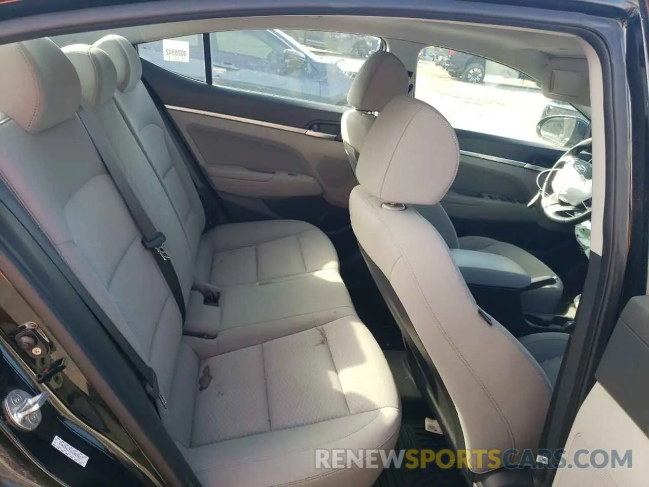 10 Фотография поврежденного автомобиля KMHD84LF5KU865667 HYUNDAI ELANTRA 2019