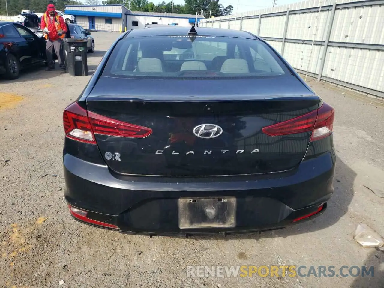 6 Фотография поврежденного автомобиля KMHD84LF5KU865667 HYUNDAI ELANTRA 2019