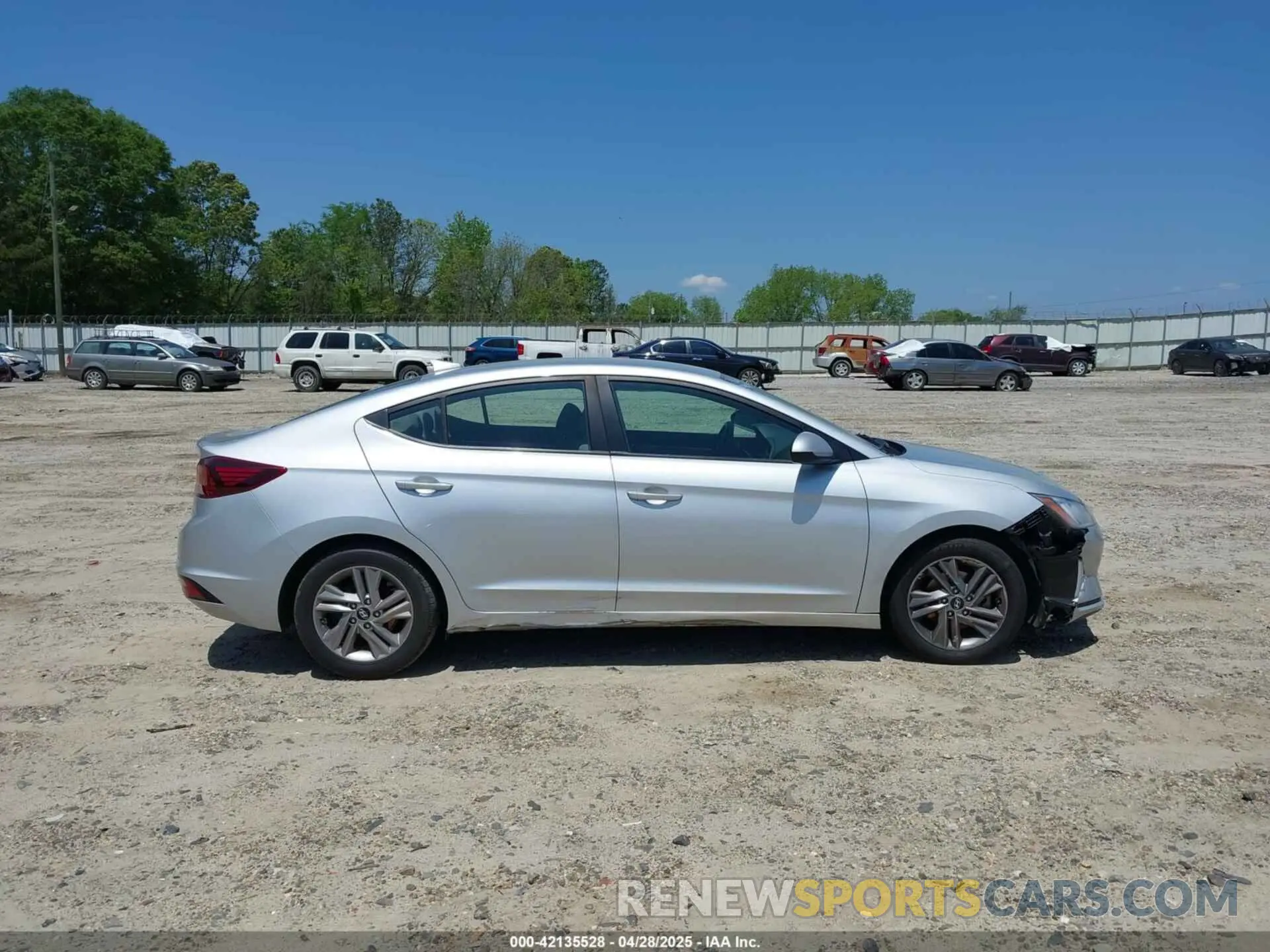 12 Photograph of a damaged car KMHD84LF6KU746655 HYUNDAI ELANTRA 2019