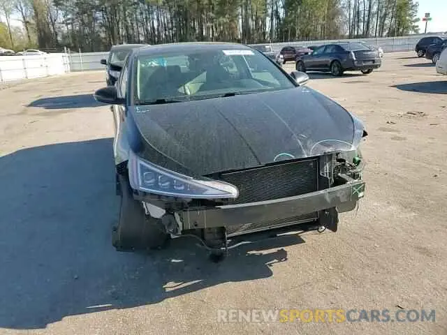 11 Photograph of a damaged car KMHD84LF6KU784077 HYUNDAI ELANTRA 2019