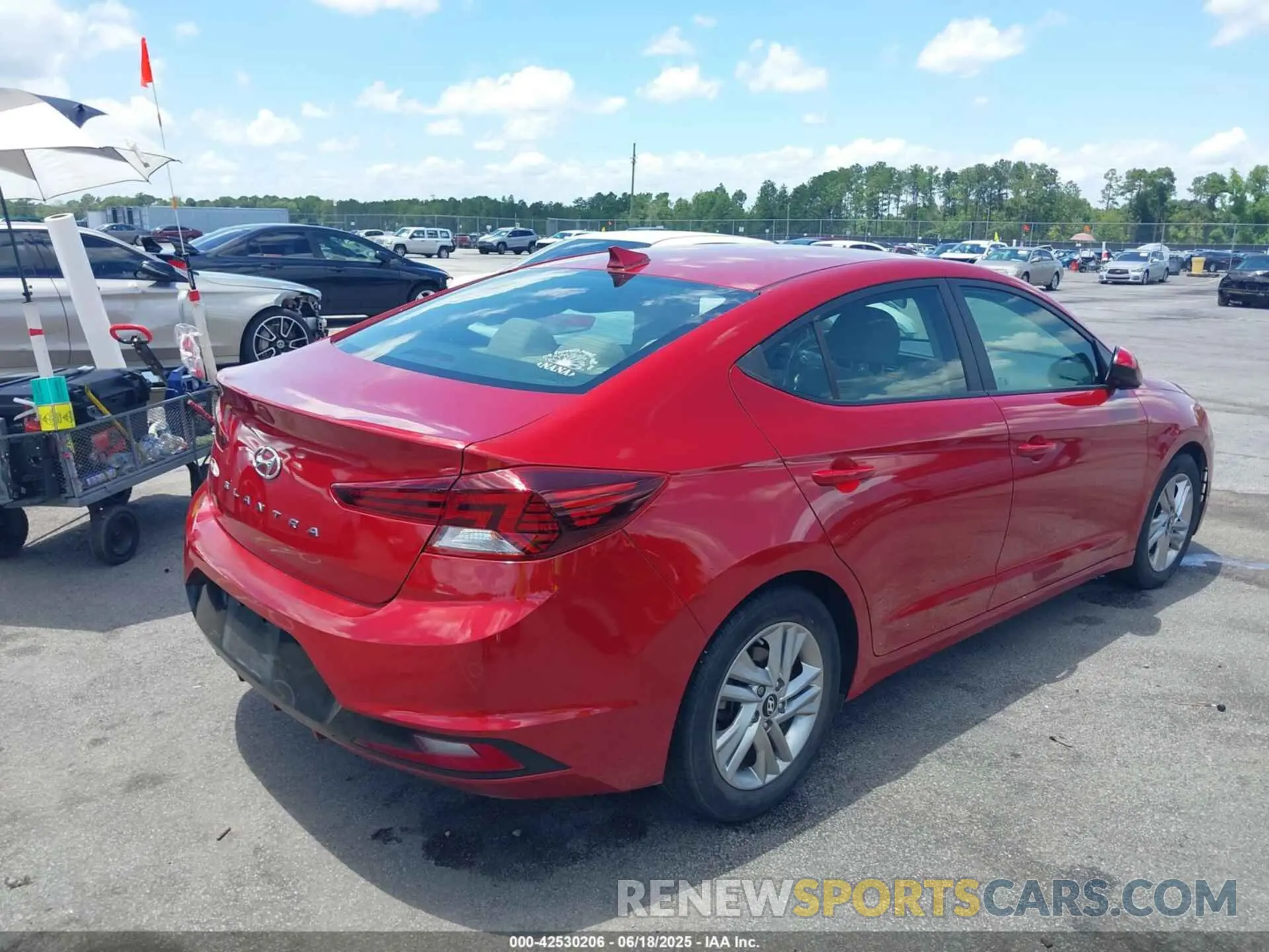4 Photograph of a damaged car KMHD84LF6KU806742 HYUNDAI ELANTRA 2019