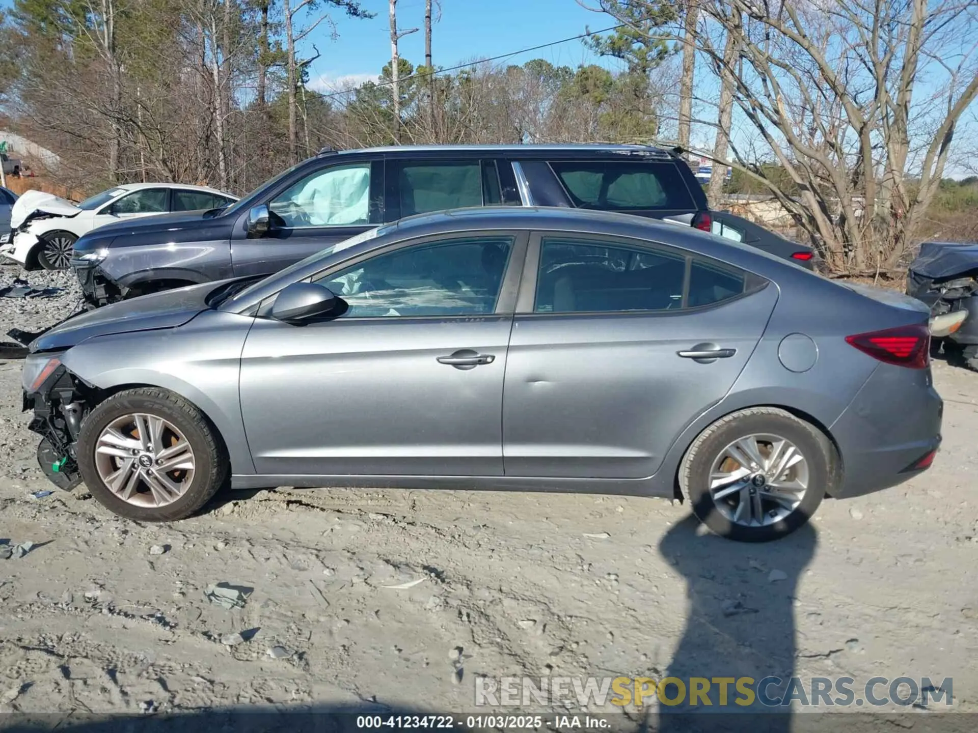 14 Фотография поврежденного автомобиля KMHD84LF6KU830703 HYUNDAI ELANTRA 2019