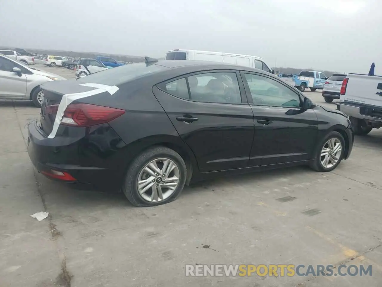 3 Фотография поврежденного автомобиля KMHD84LF7KU731100 HYUNDAI ELANTRA 2019
