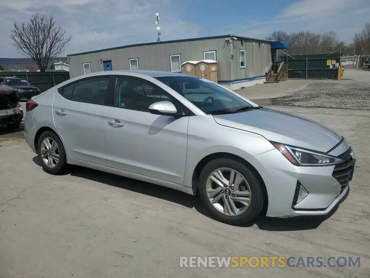 4 Photograph of a damaged car KMHD84LF7KU743750 HYUNDAI ELANTRA 2019
