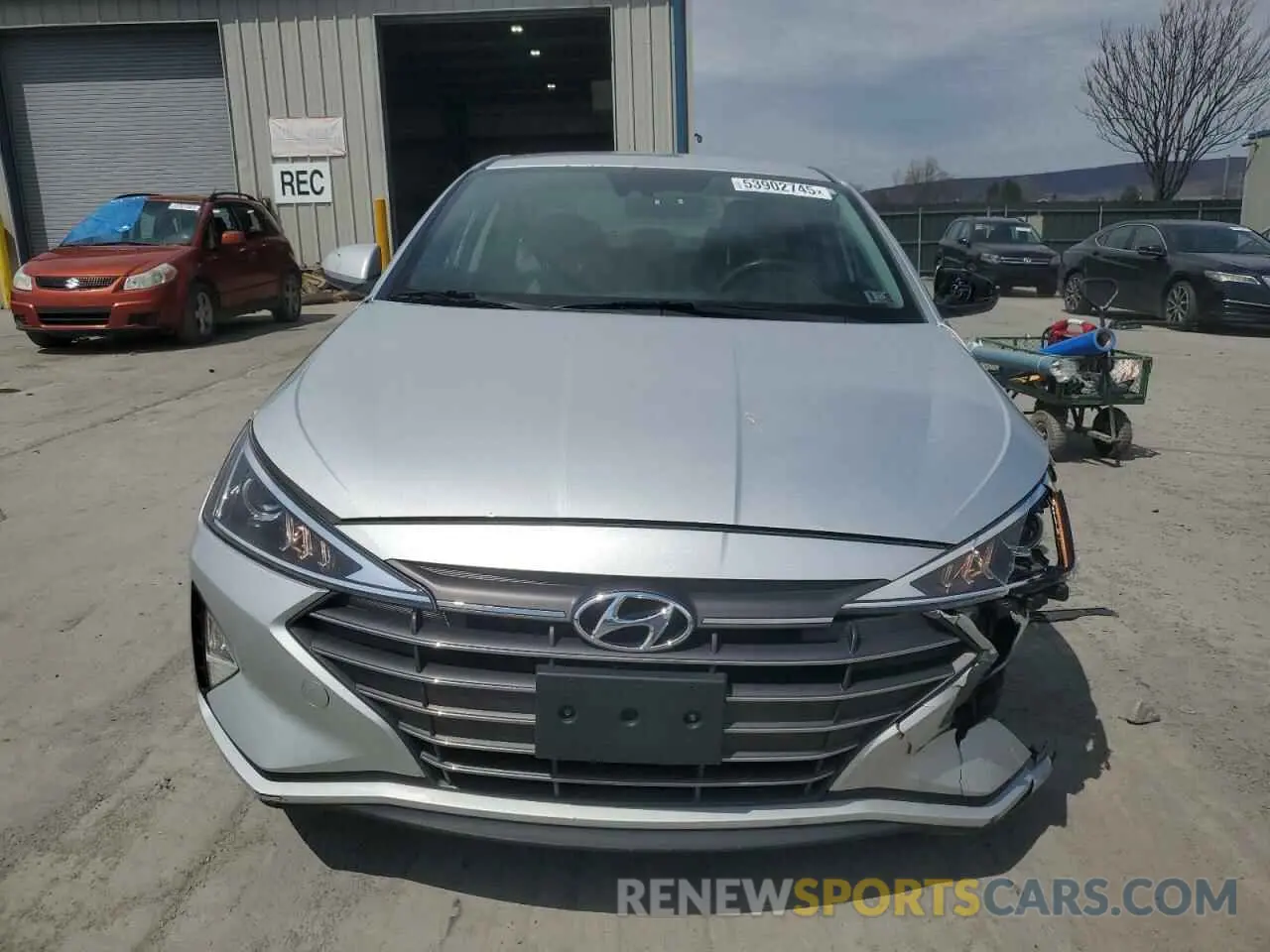 5 Photograph of a damaged car KMHD84LF7KU743750 HYUNDAI ELANTRA 2019