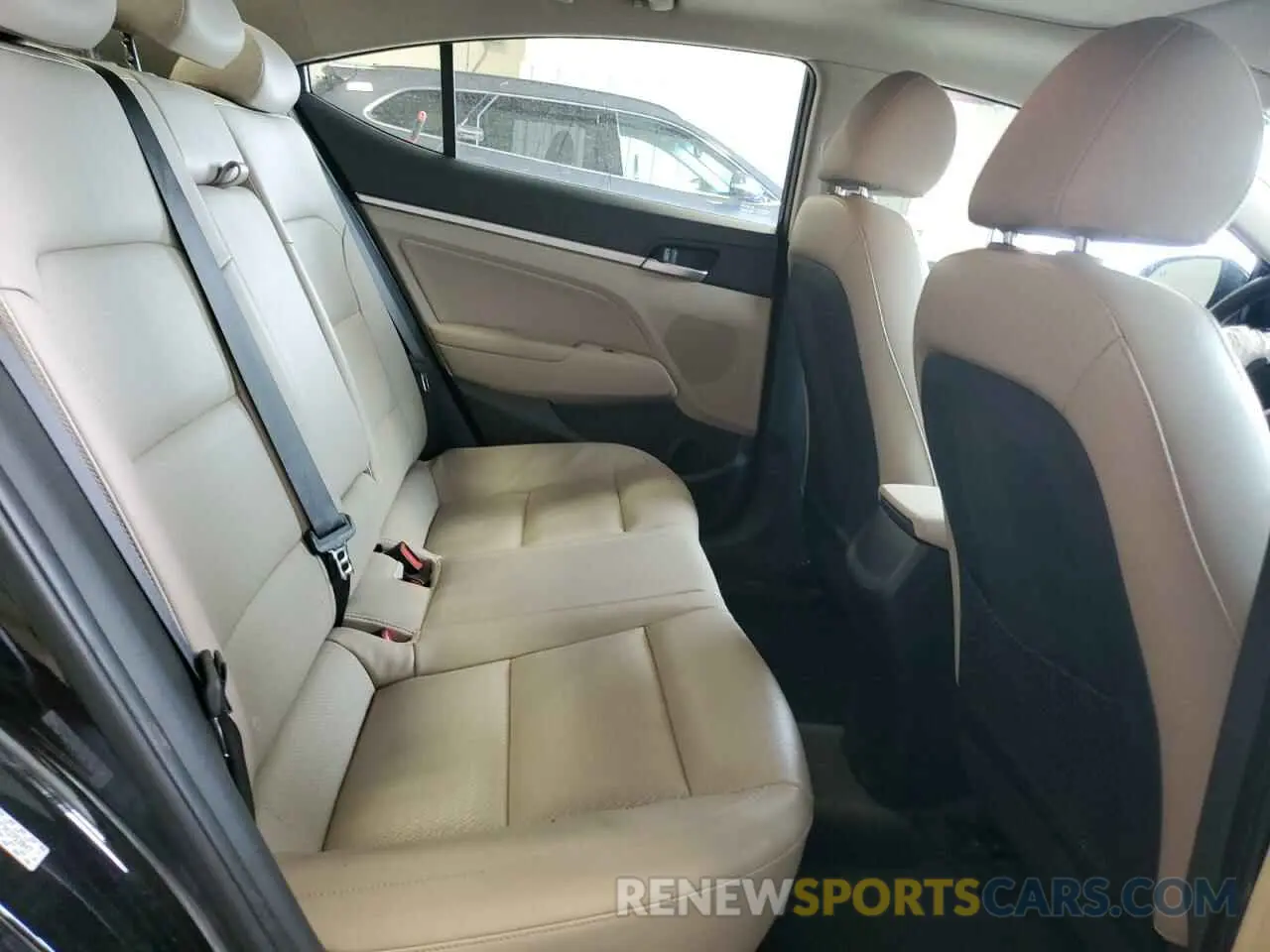 11 Фотография поврежденного автомобиля KMHD84LF7KU753047 HYUNDAI ELANTRA 2019