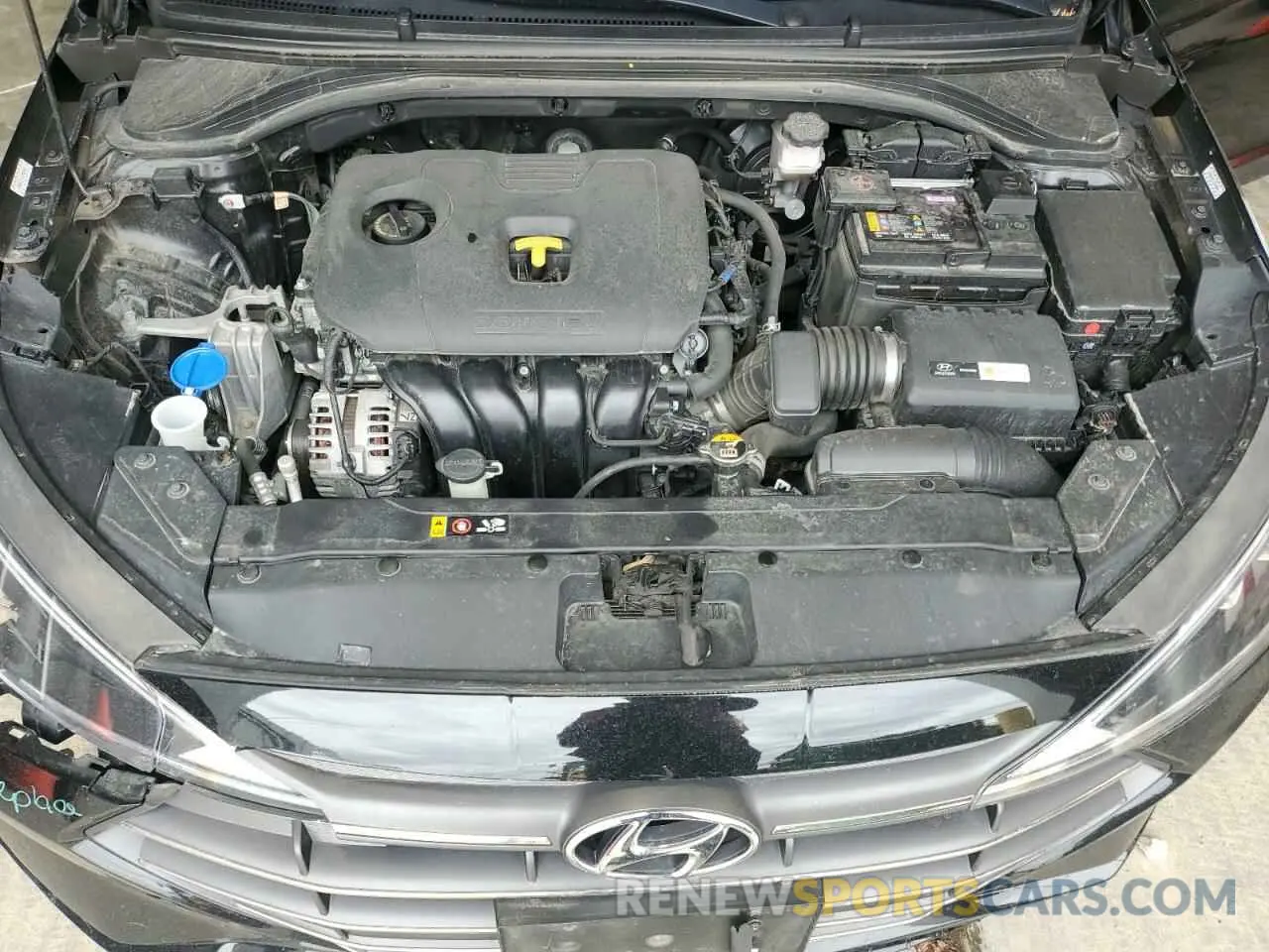 12 Фотография поврежденного автомобиля KMHD84LF7KU753047 HYUNDAI ELANTRA 2019