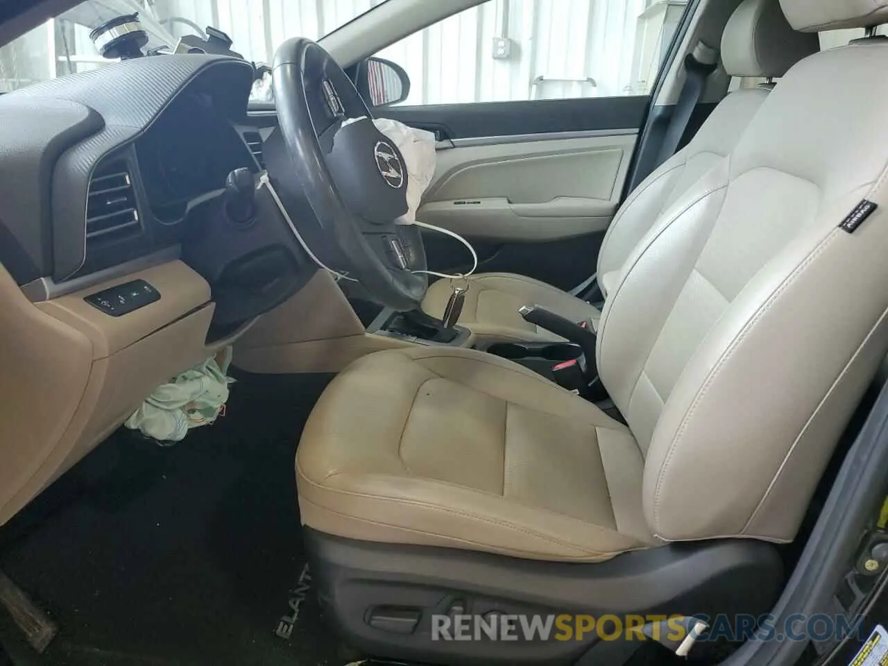 7 Фотография поврежденного автомобиля KMHD84LF7KU753047 HYUNDAI ELANTRA 2019