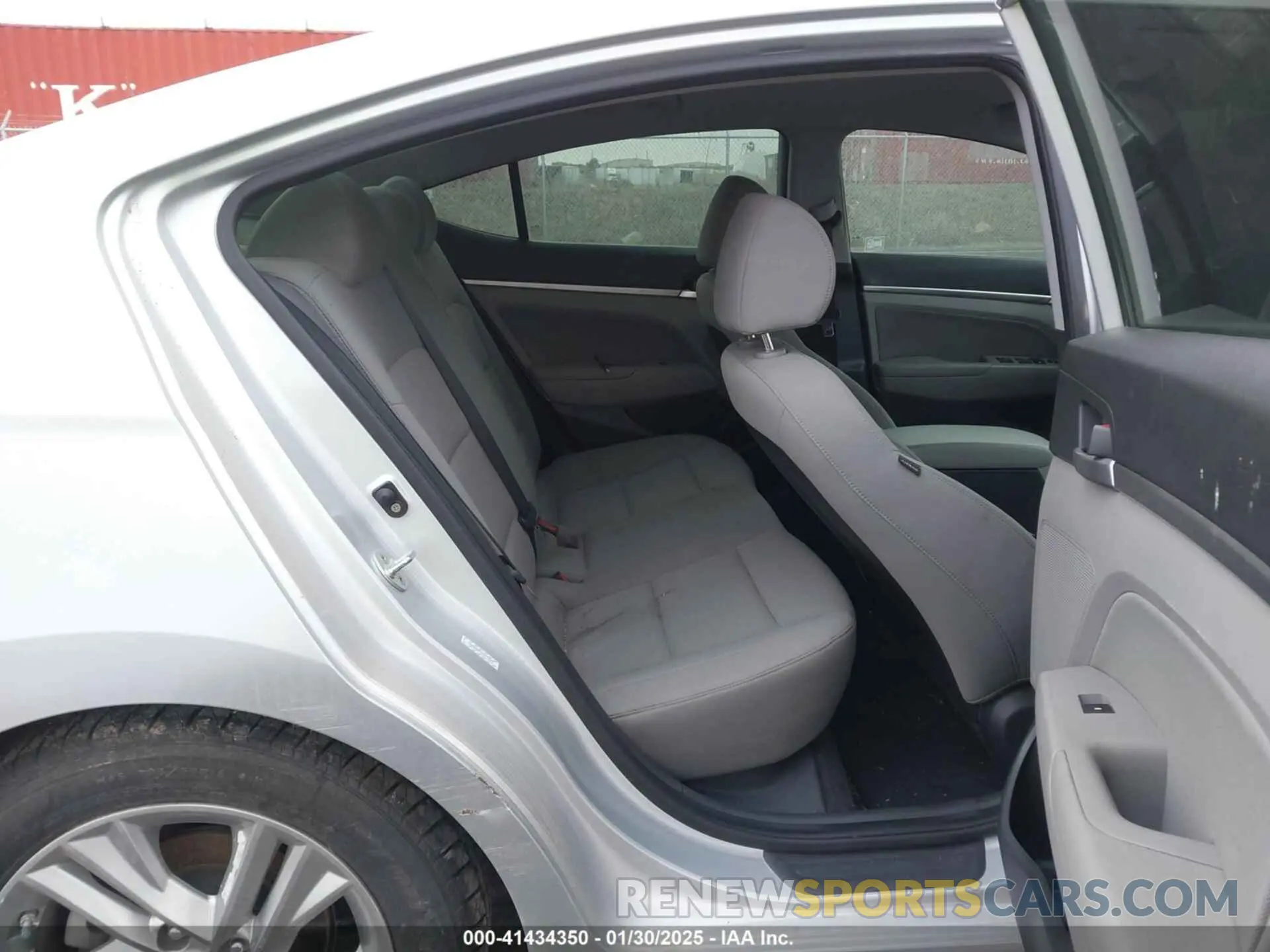 8 Photograph of a damaged car KMHD84LF7KU773329 HYUNDAI ELANTRA 2019