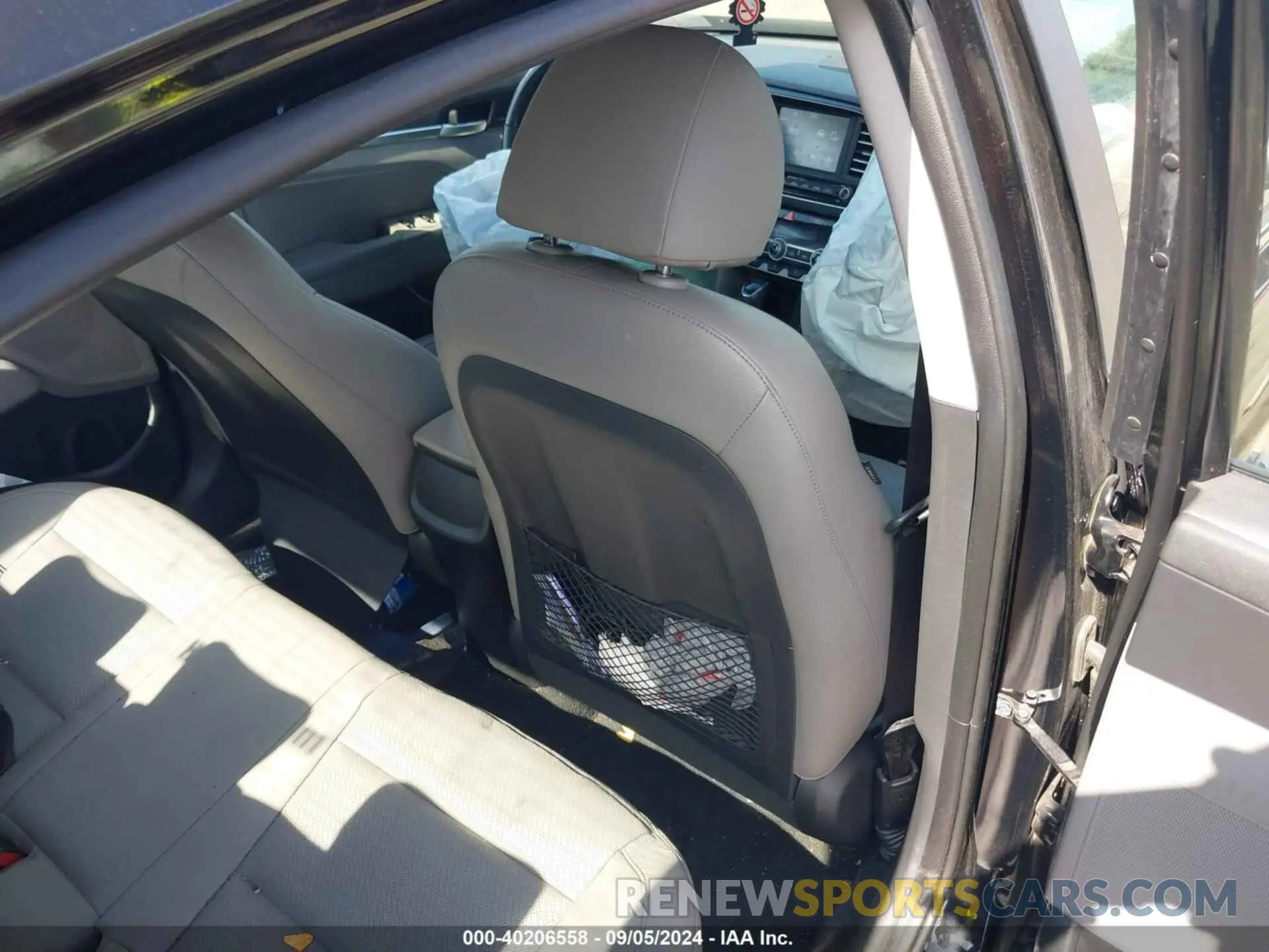 8 Фотография поврежденного автомобиля KMHD84LF7KU862253 HYUNDAI ELANTRA 2019