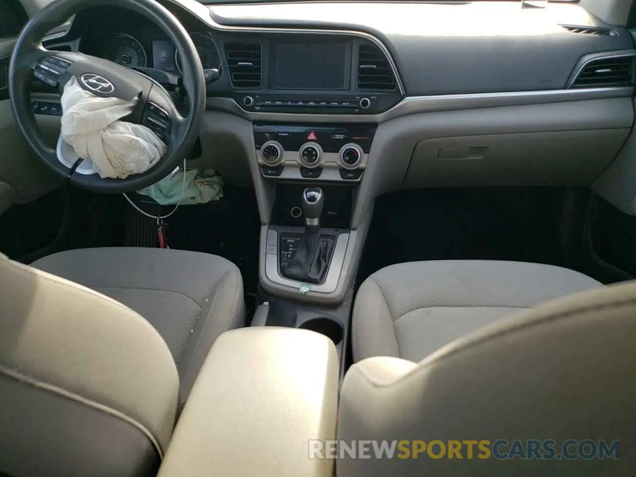 8 Photograph of a damaged car KMHD84LF8KU756023 HYUNDAI ELANTRA 2019
