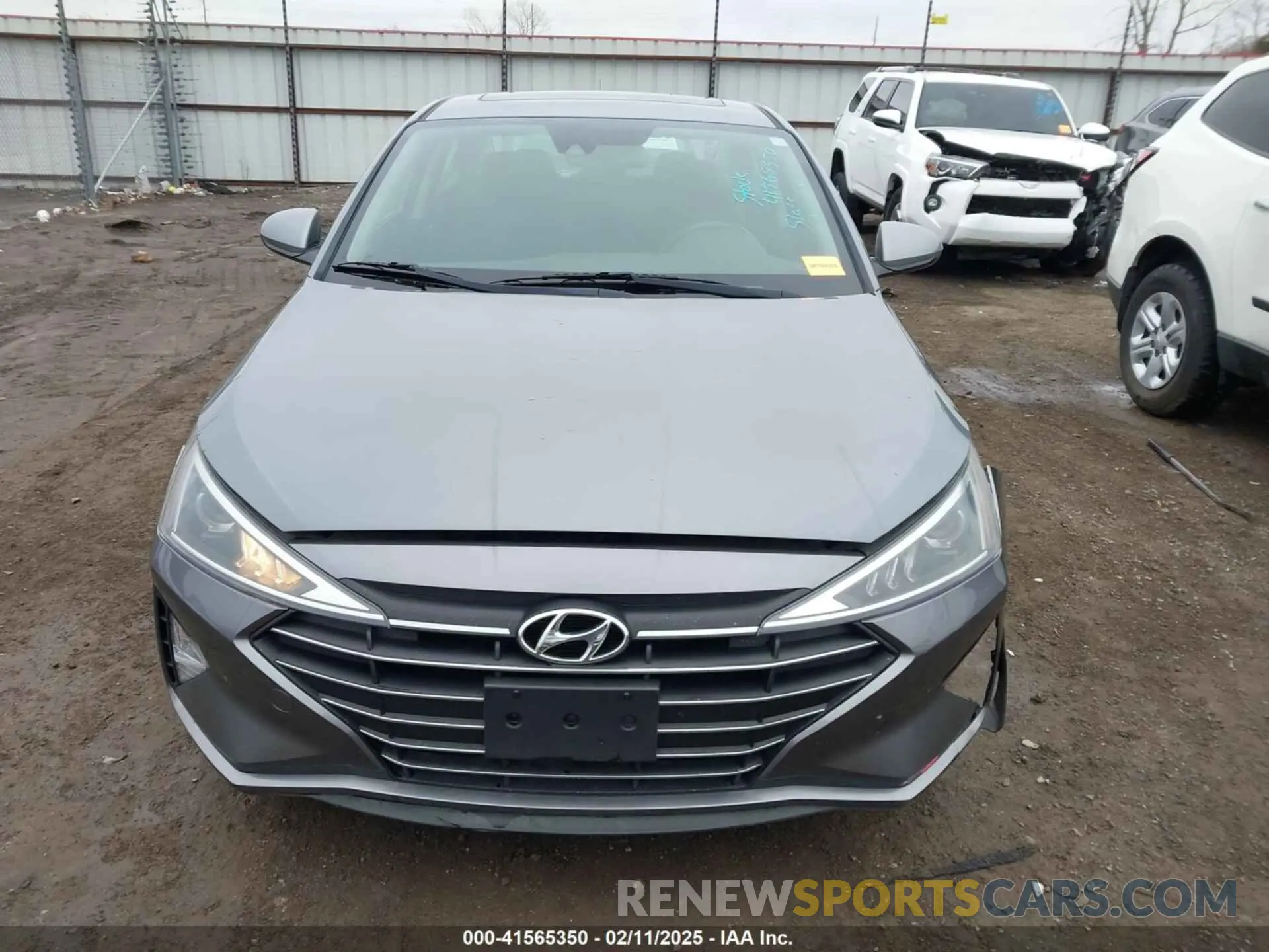 13 Photograph of a damaged car KMHD84LF8KU833554 HYUNDAI ELANTRA 2019