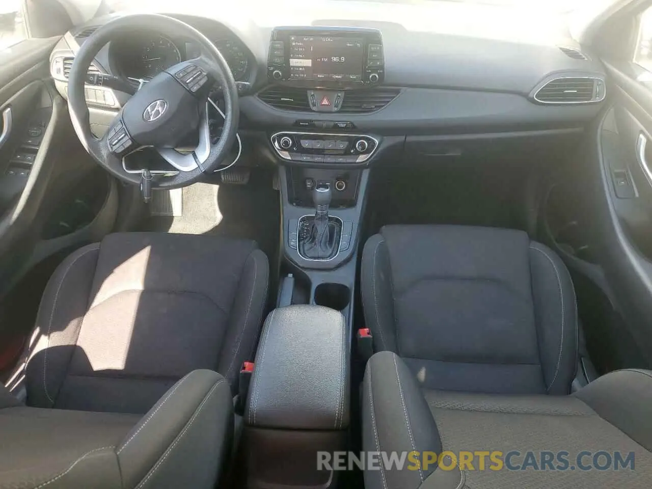 10 Photograph of a damaged car KMHH35LE0KU089851 HYUNDAI ELANTRA 2019