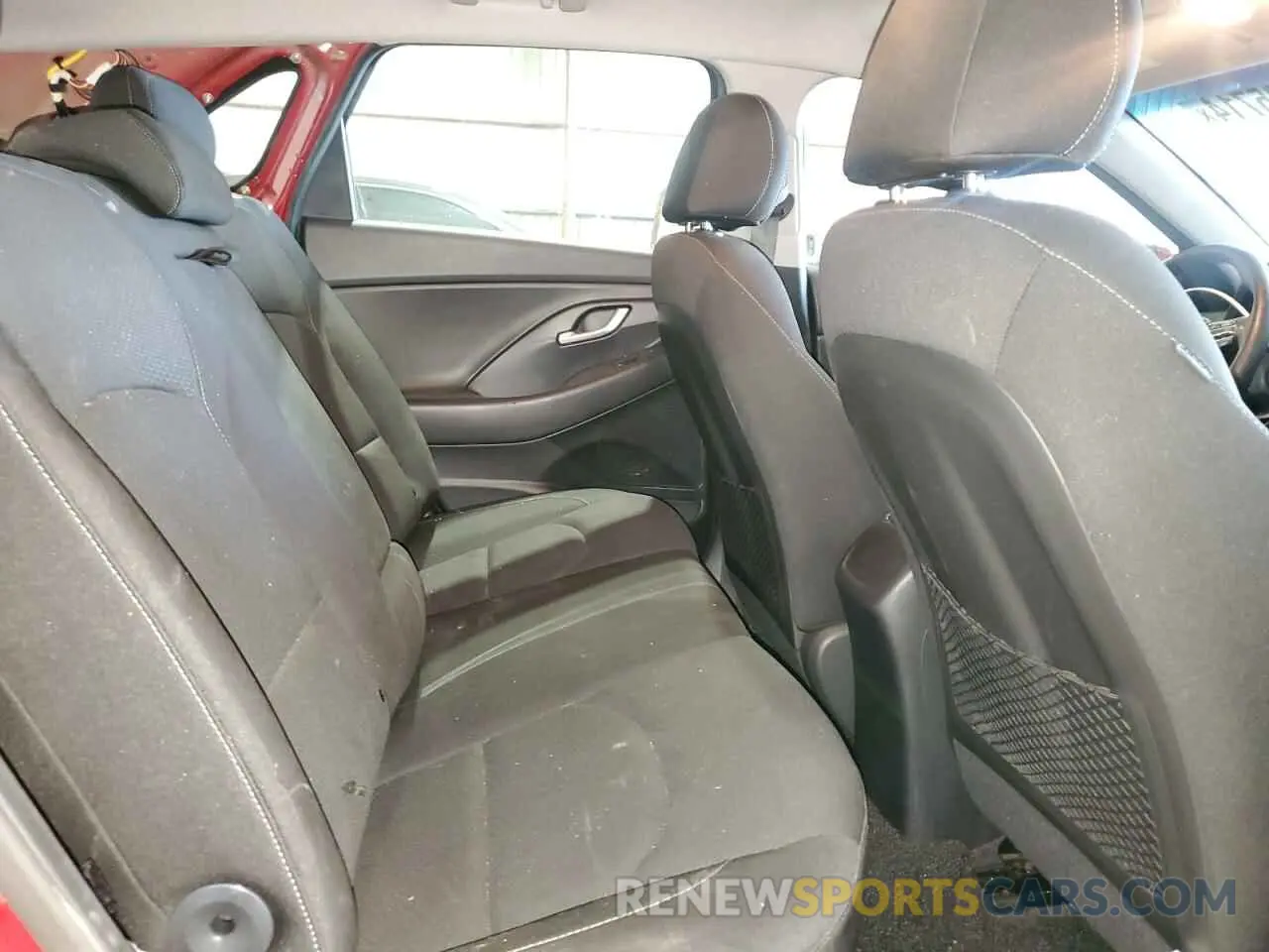 10 Photograph of a damaged car KMHH35LE5KU094530 HYUNDAI ELANTRA 2019