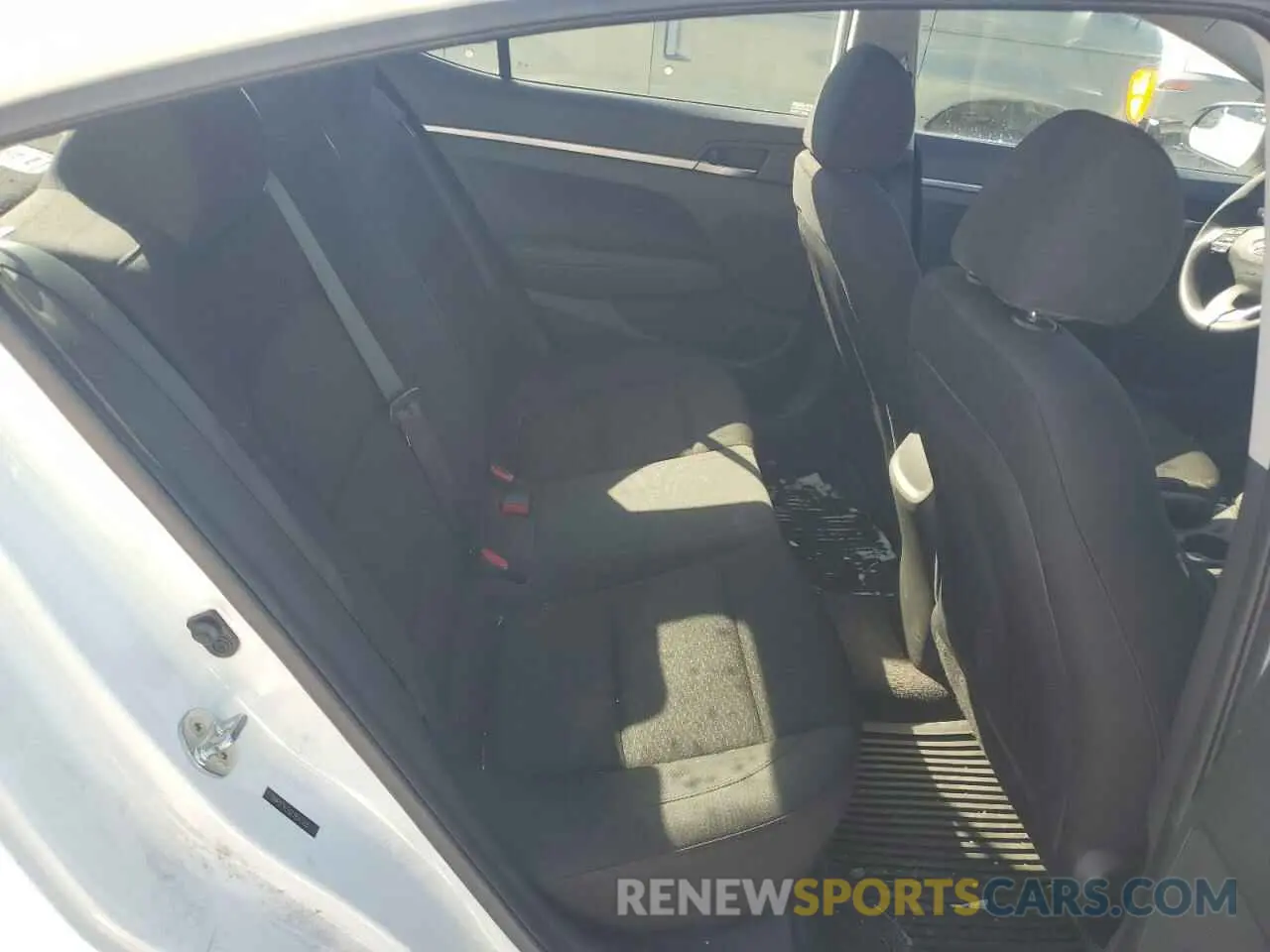10 Фотография поврежденного автомобиля 5NPD74LF0LH543568 HYUNDAI ELANTRA 2020