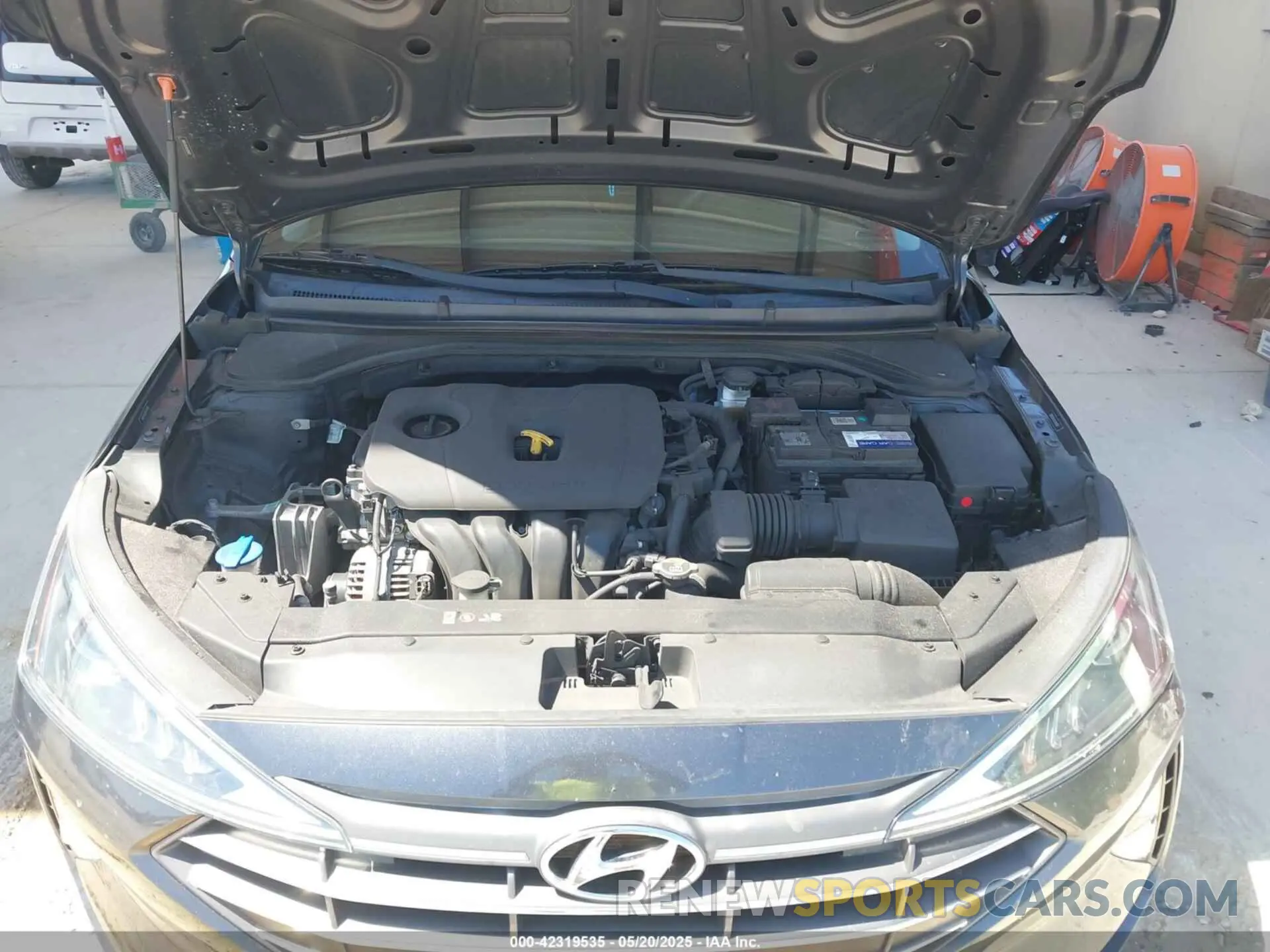 10 Photograph of a damaged car 5NPD74LF0LH598831 HYUNDAI ELANTRA 2020