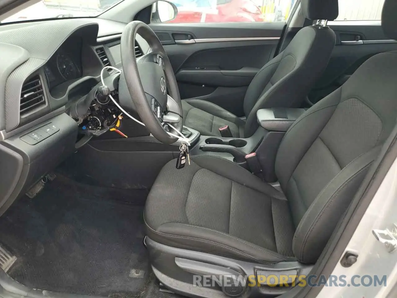 7 Фотография поврежденного автомобиля 5NPD74LF1LH505055 HYUNDAI ELANTRA 2020
