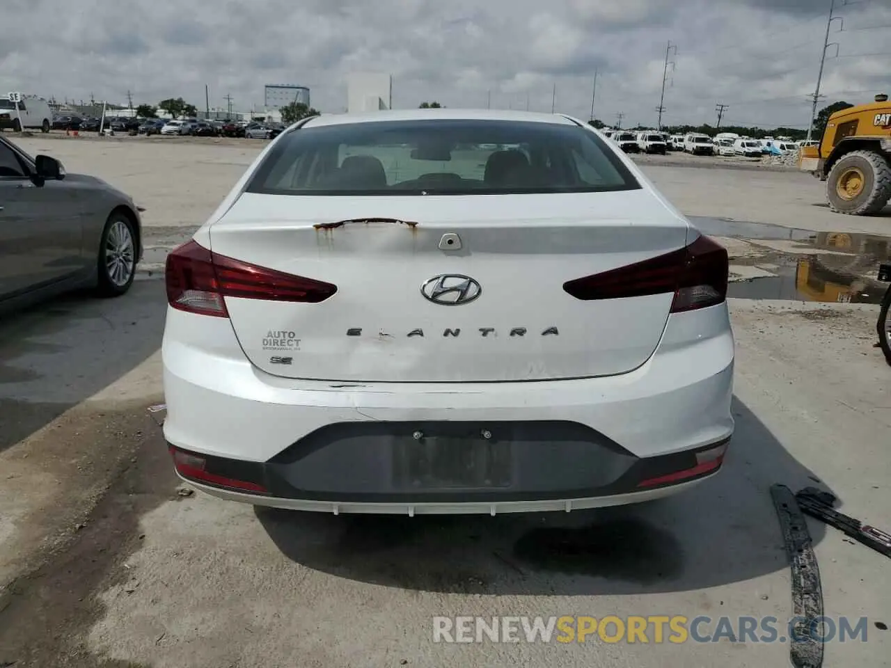 6 Photograph of a damaged car 5NPD74LF1LH602921 HYUNDAI ELANTRA 2020
